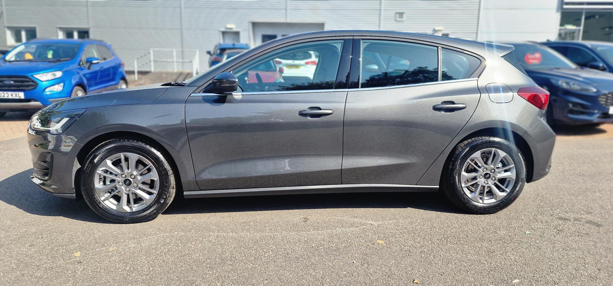 FORD FOCUS 1.0 ECOBOOST HYBRID MHEV 155 TITANIUM 5DR AUTO