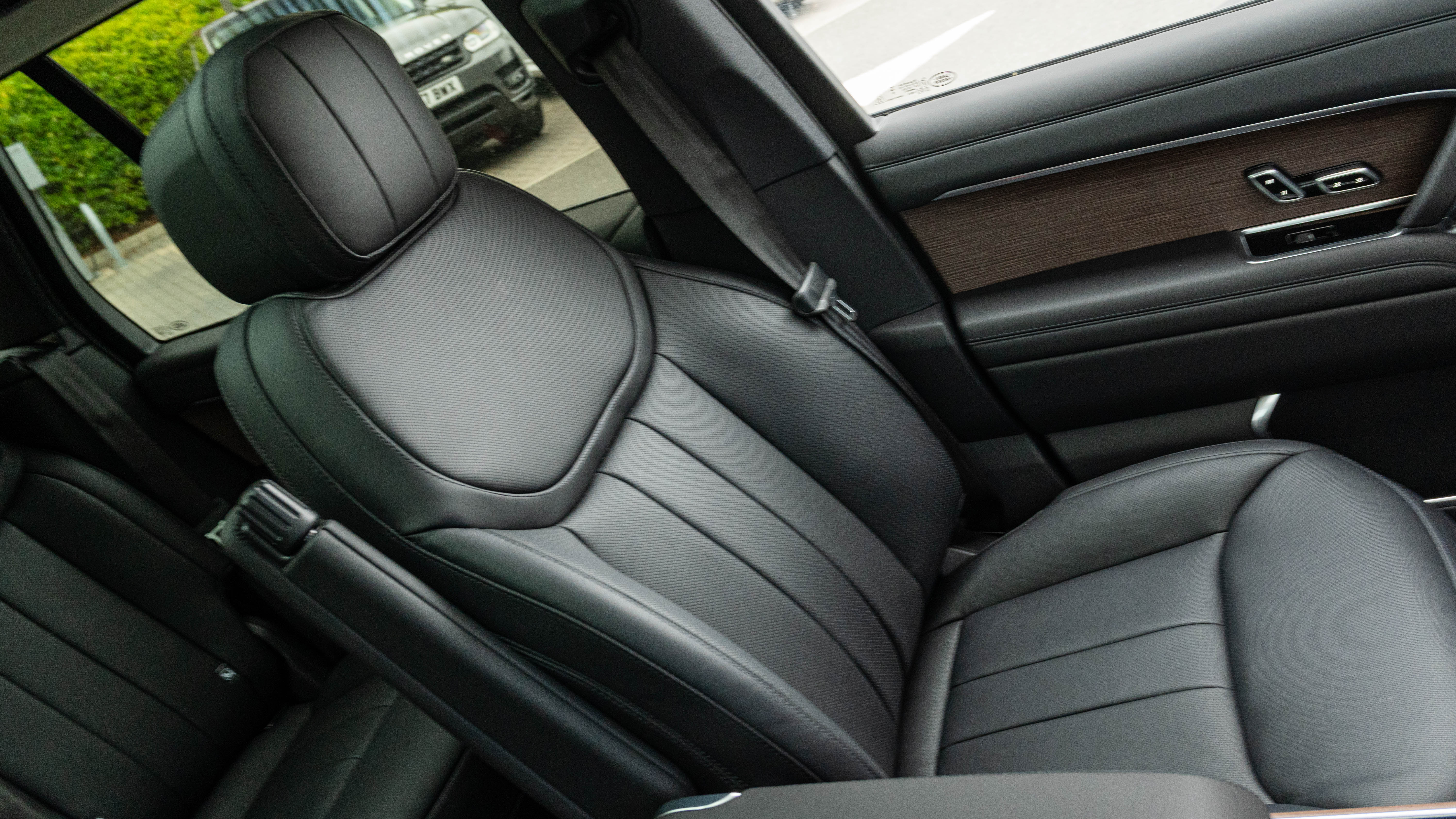 RANGE ROVER 3.0 P460E HSE 4DR AUTO ESTATE