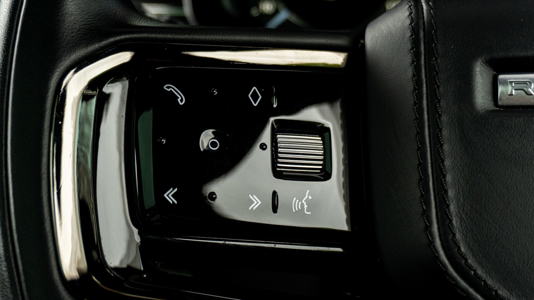 Land Rover RANGE ROVER SPORT, SUV, Charente Grey .