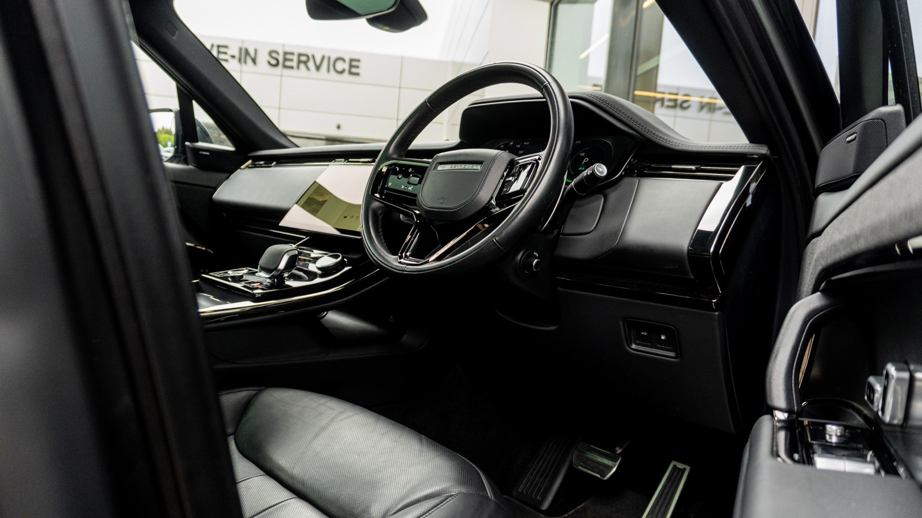 Land Rover RANGE ROVER SPORT, SUV, Charente Grey .