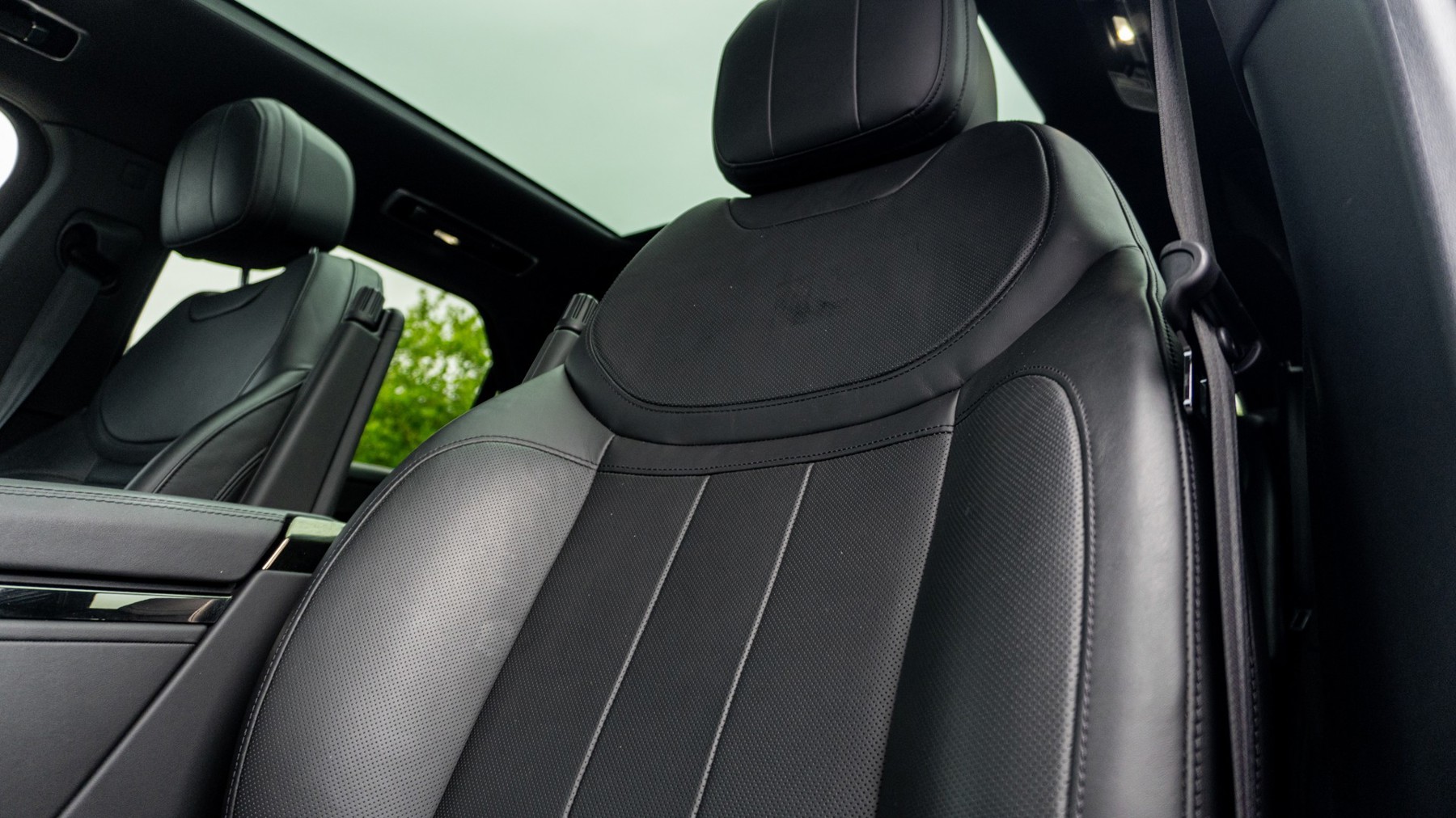 Land Rover RANGE ROVER SPORT, SUV, Charente Grey .