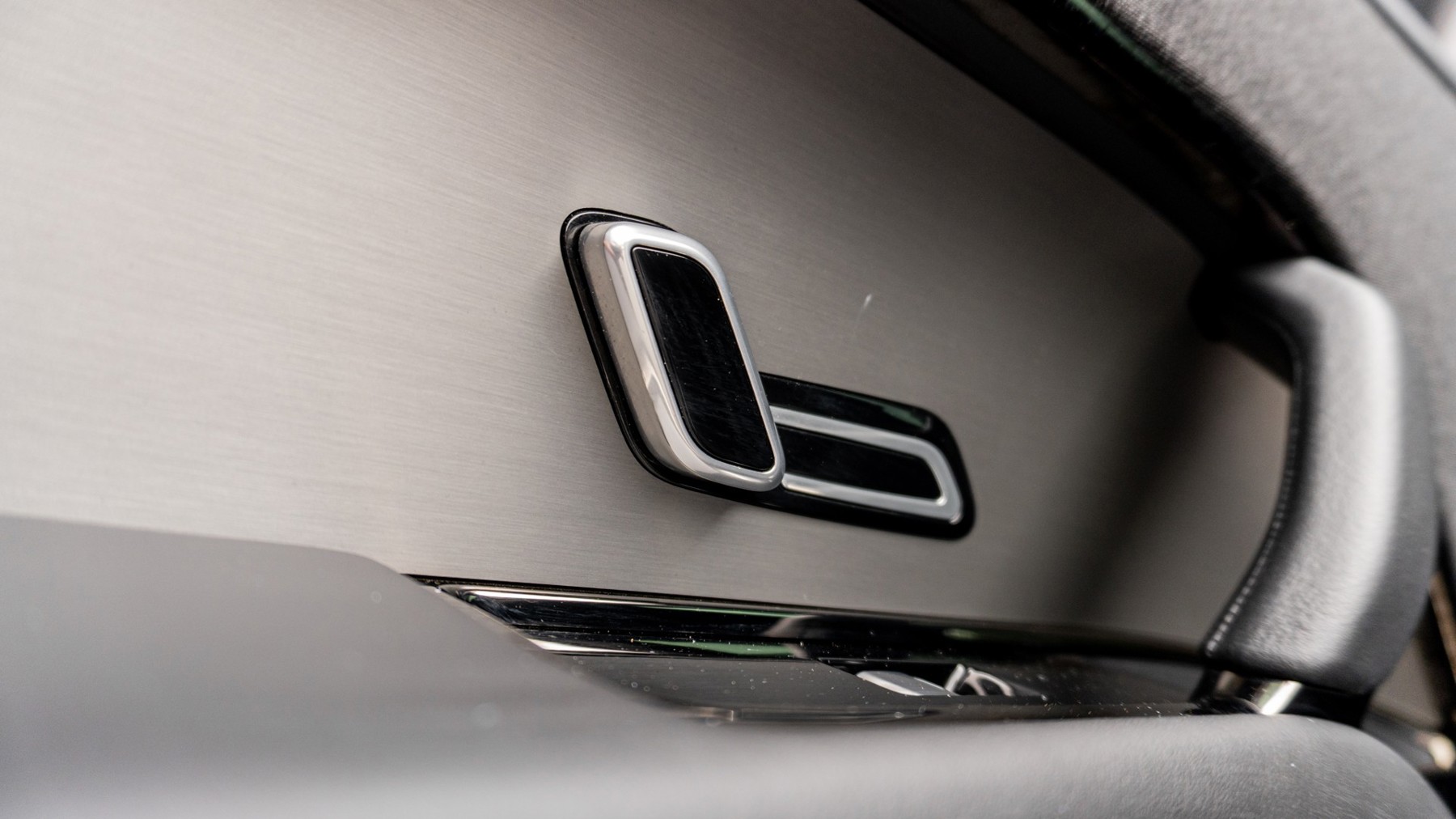 Land Rover RANGE ROVER SPORT, SUV, Charente Grey .