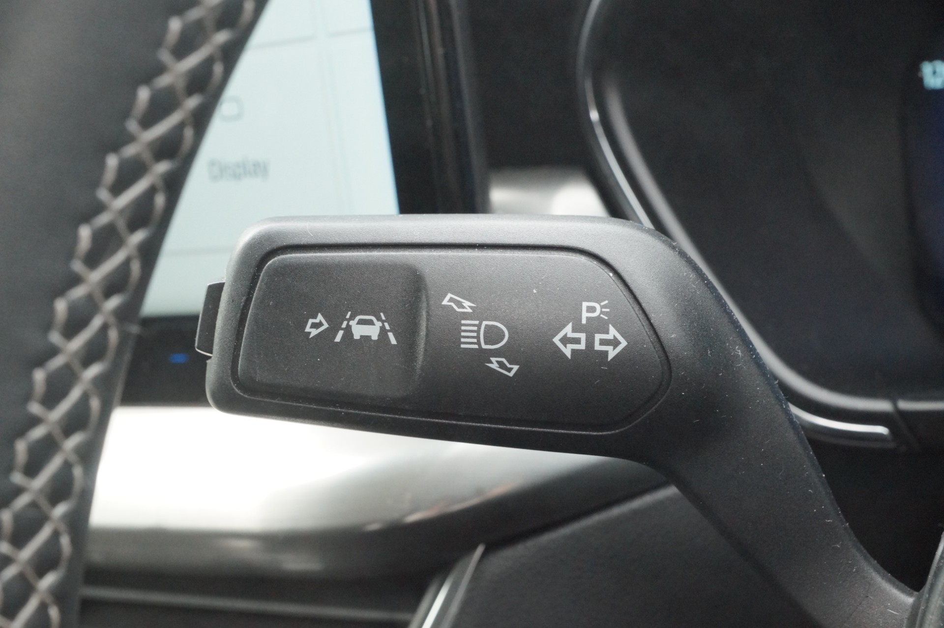 ECOBOOST HYBRID MHEV TITANIUM VIG