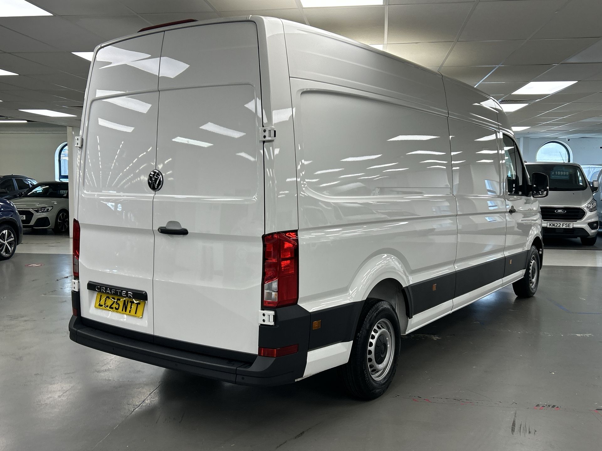 CR35 TDI 140PS HIGH ROOF VAN