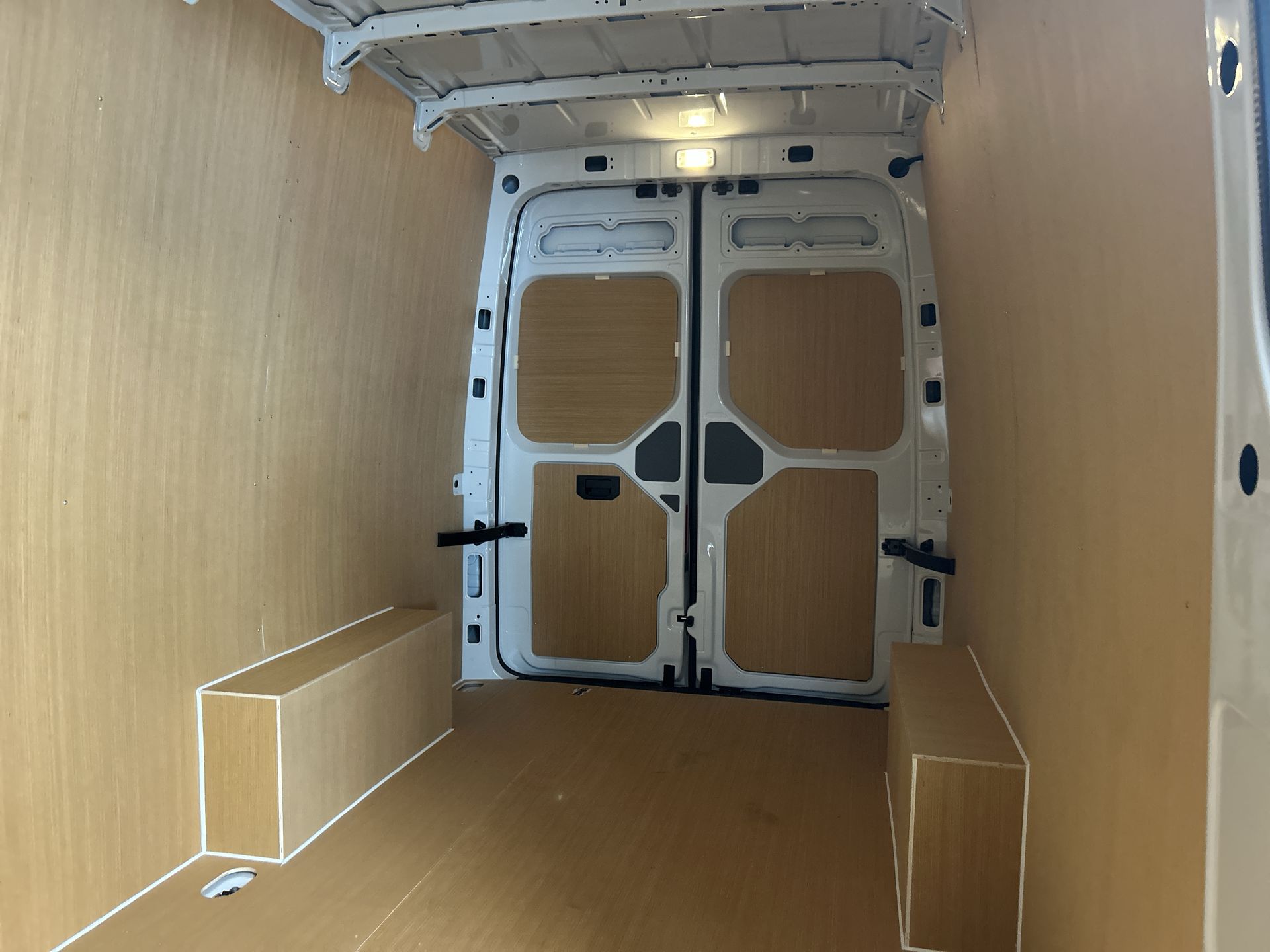 CR35 TDI 140PS HIGH ROOF VAN