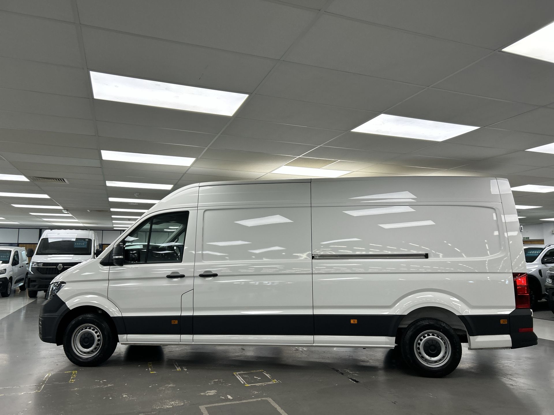 CR35 TDI 140PS HIGH ROOF VAN