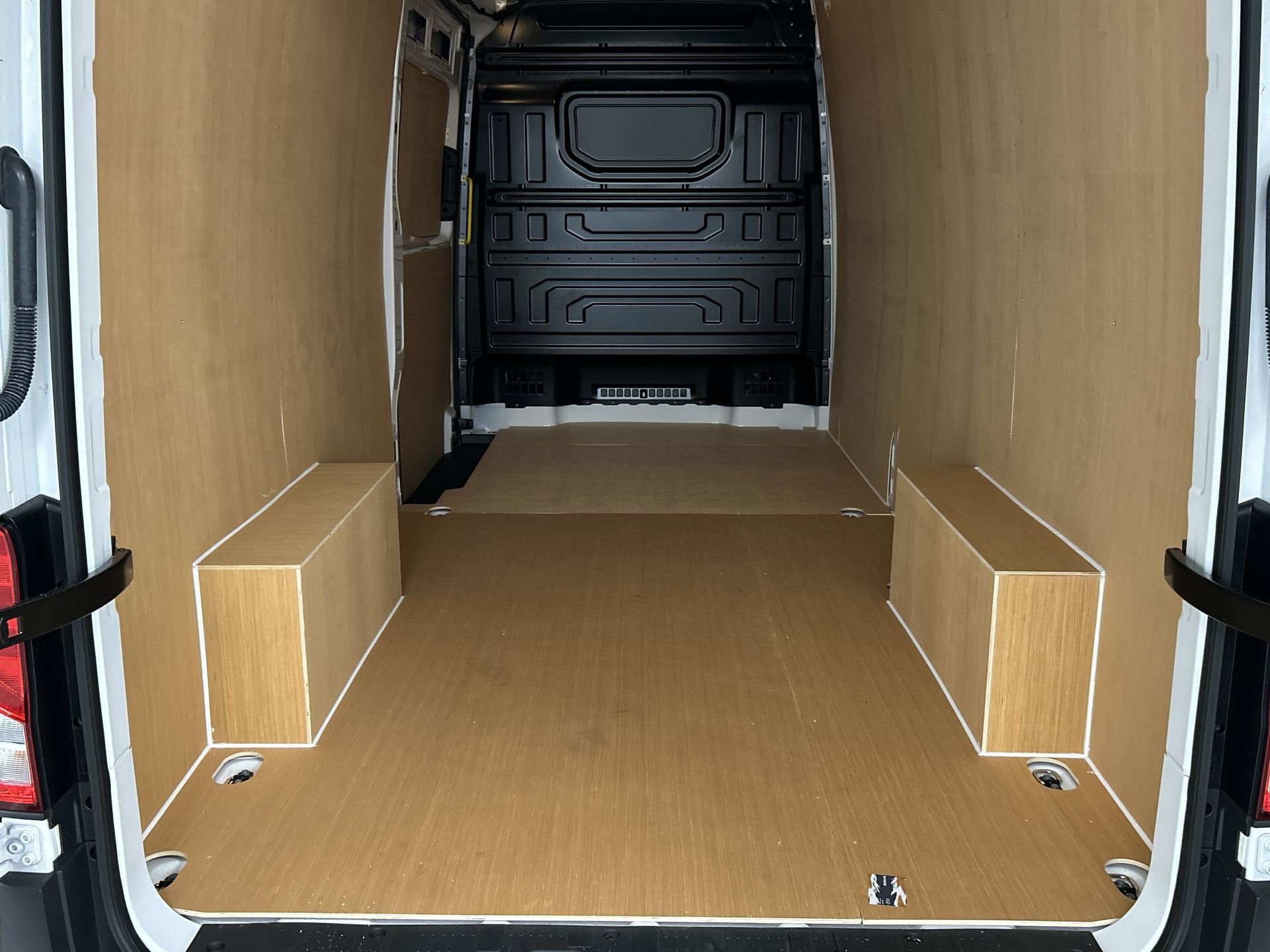 CR35 TDI 140PS HIGH ROOF VAN