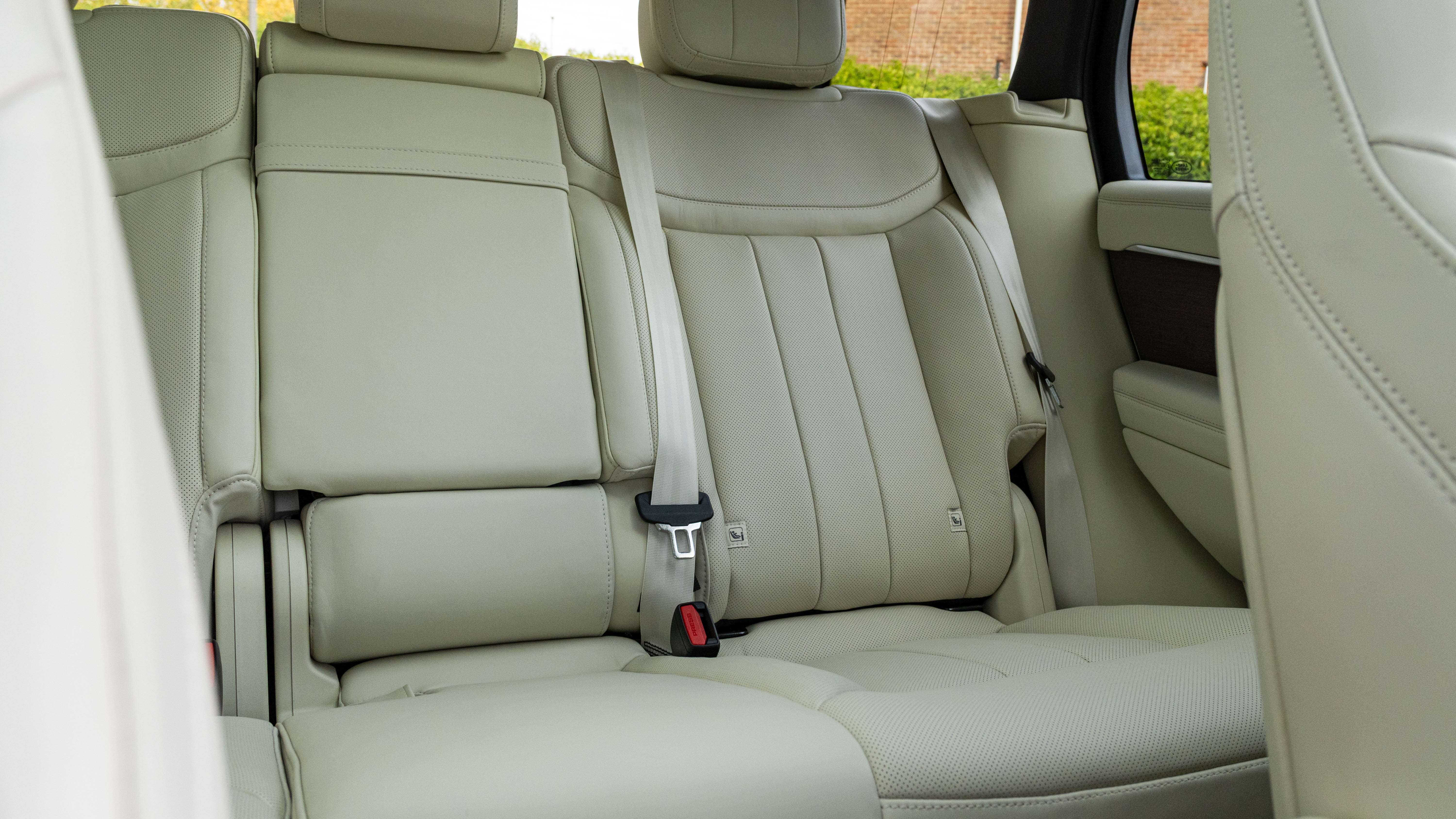 RANGE ROVER 3.0 P460E HSE 4DR AUTO ESTATE