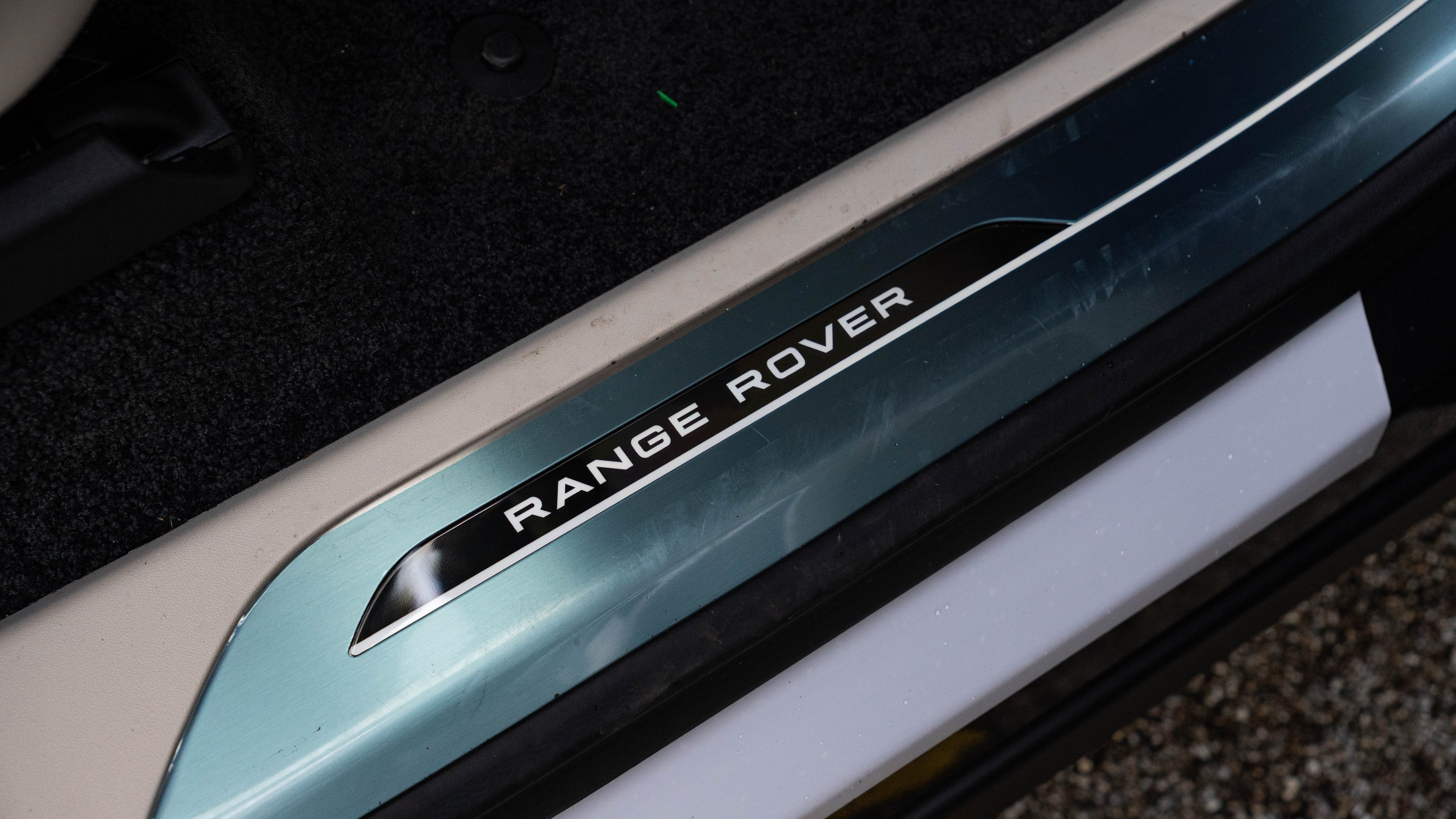 RANGE ROVER 3.0 P460E HSE 4DR AUTO ESTATE