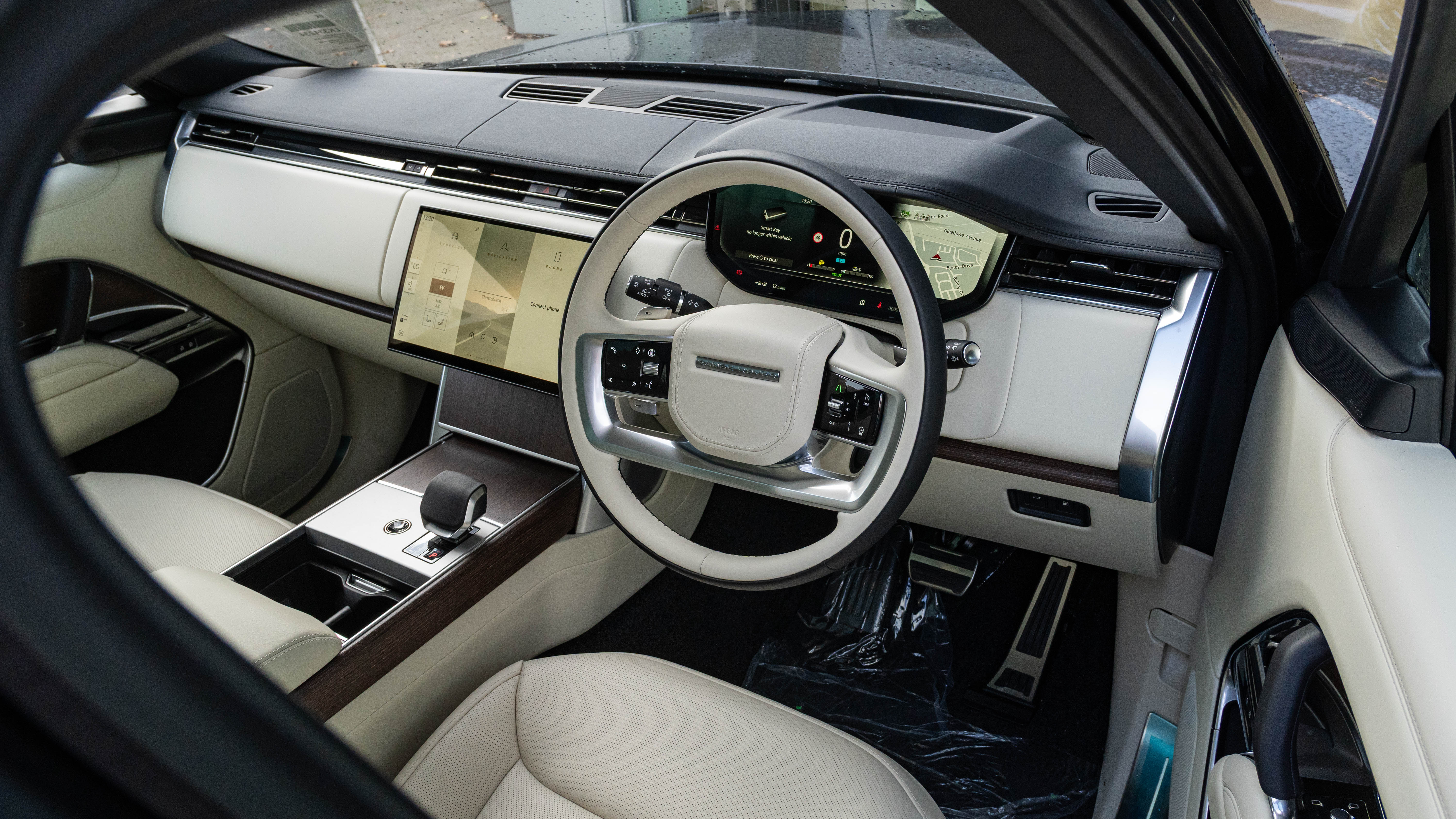 RANGE ROVER 3.0 P460E HSE 4DR AUTO ESTATE