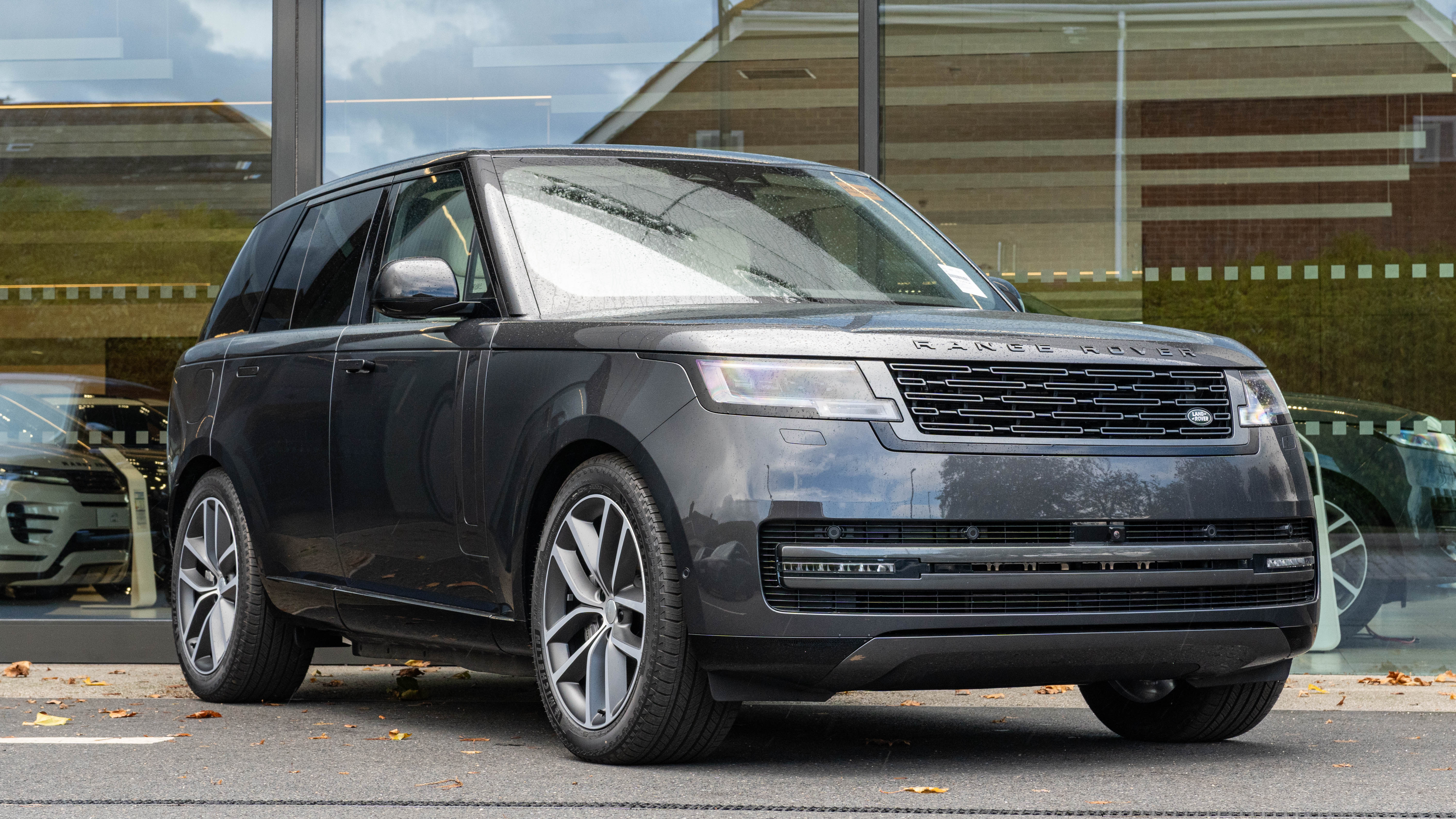RANGE ROVER 3.0 P460E HSE 4DR AUTO ESTATE