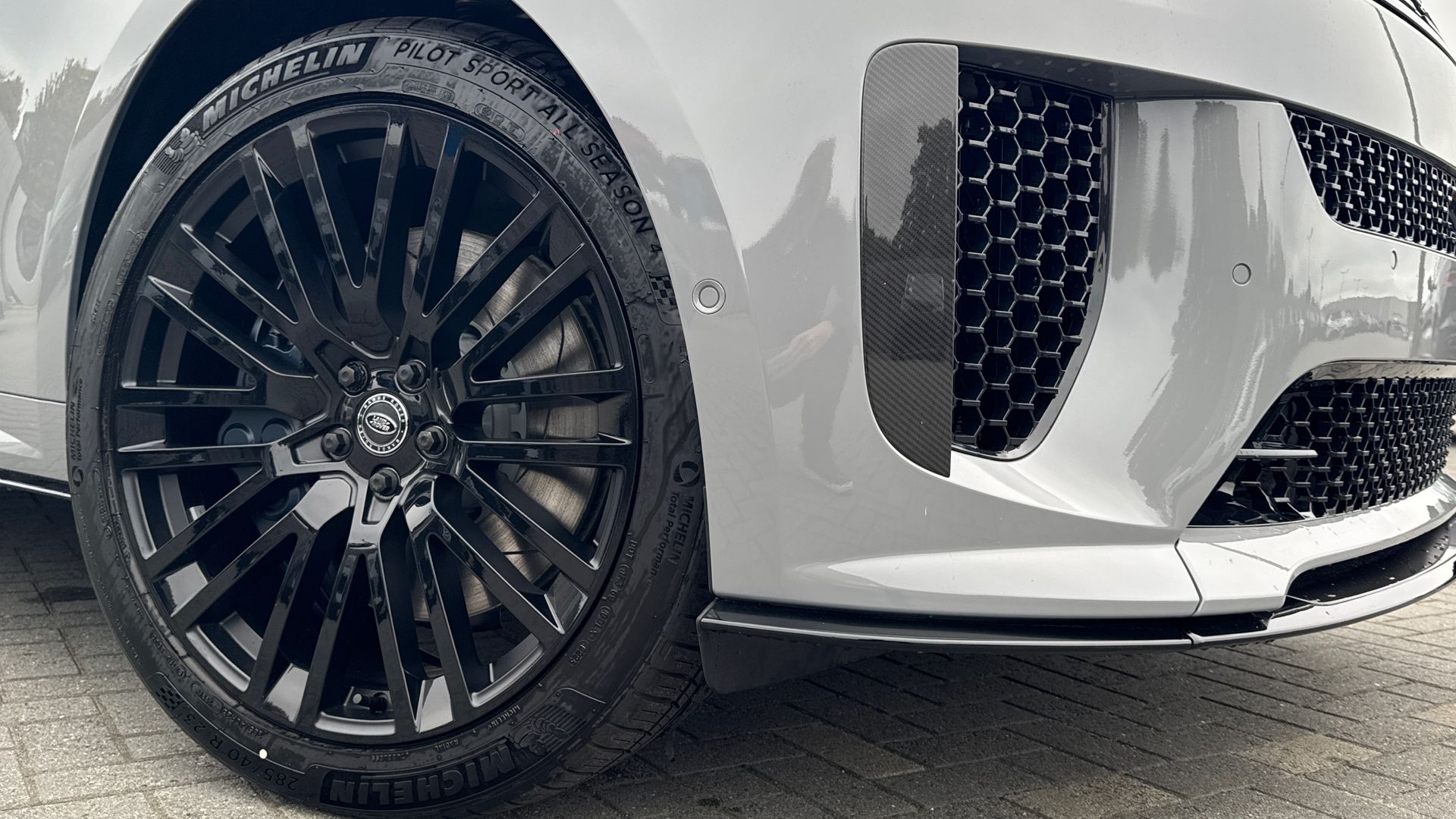 RANGE ROVER SPORT 4.4 P635 V8 SV EDITION TWO 5DR AUTO ESTATE