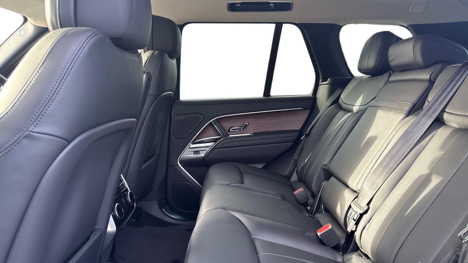 RANGE ROVER 3.0 P460E HSE 4DR AUTO ESTATE