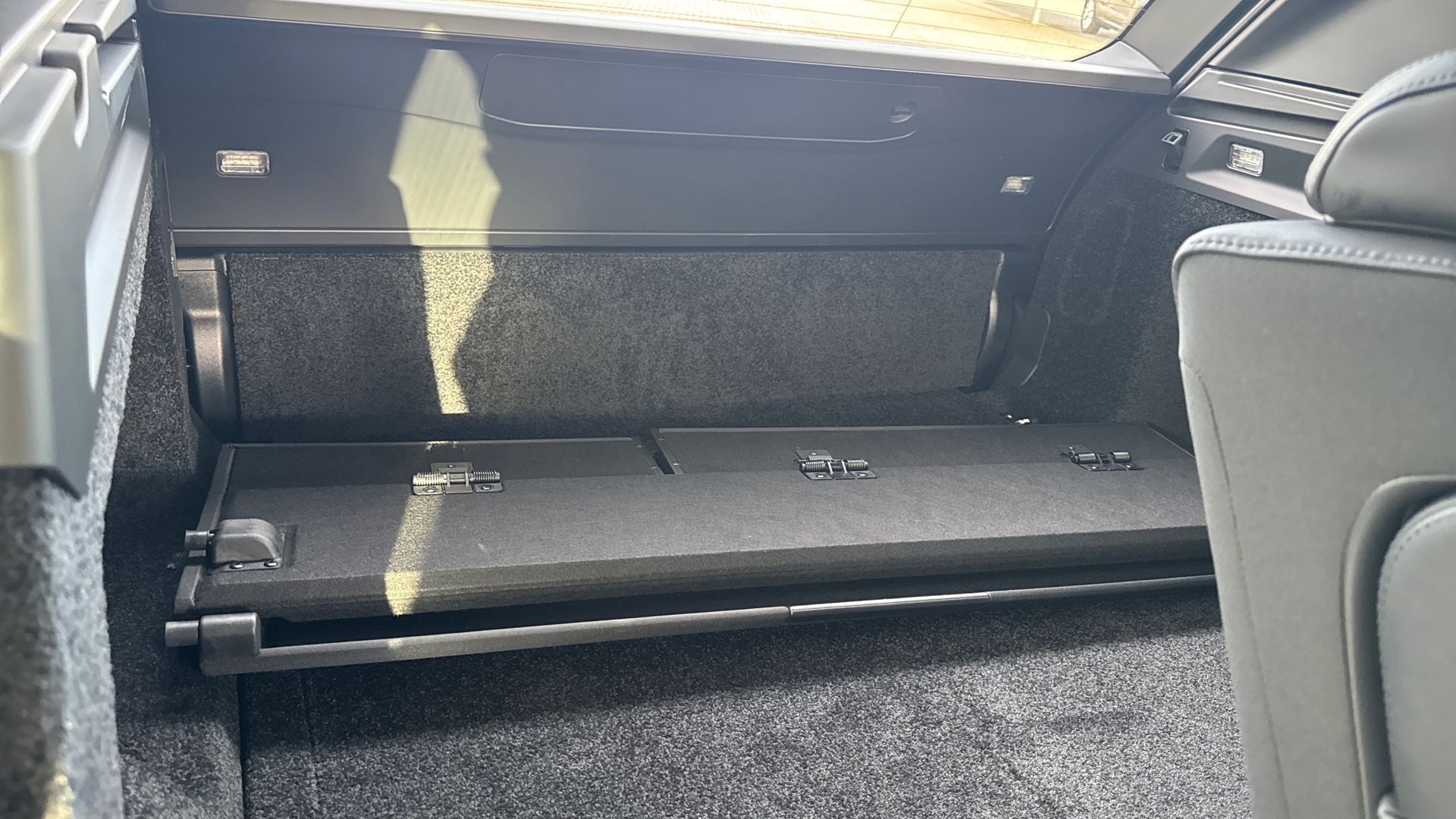 RANGE ROVER 3.0 P460E HSE 4DR AUTO ESTATE