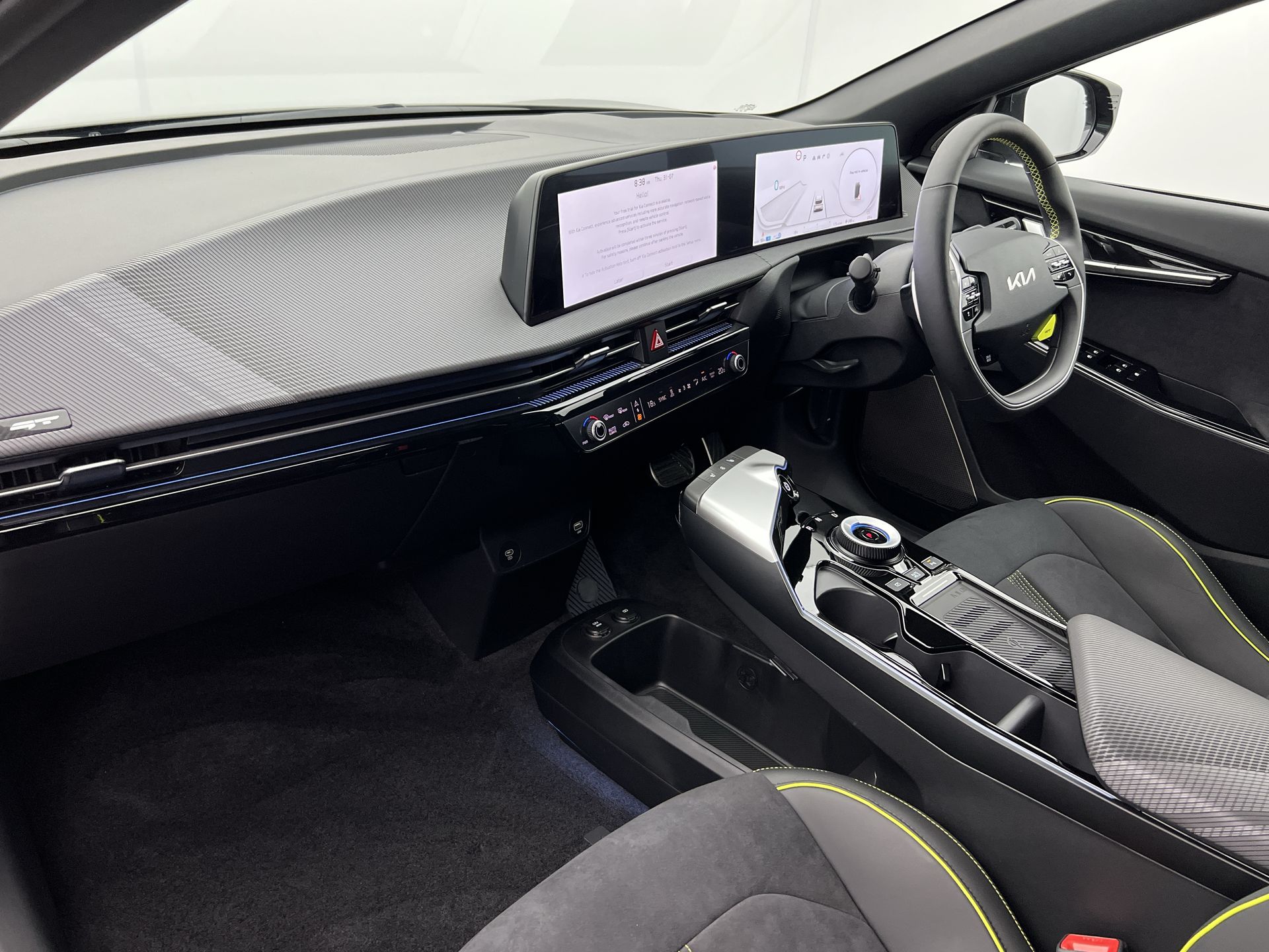 77.4KWH AWD