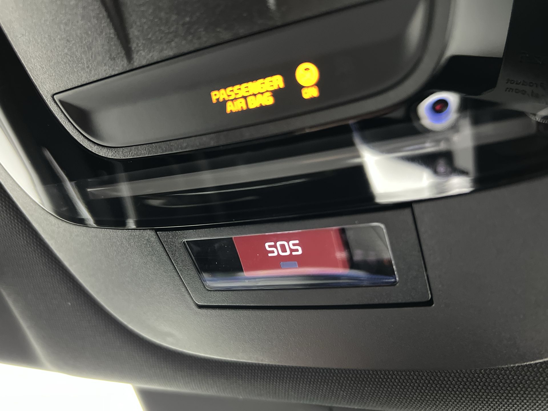 77.4KWH AWD