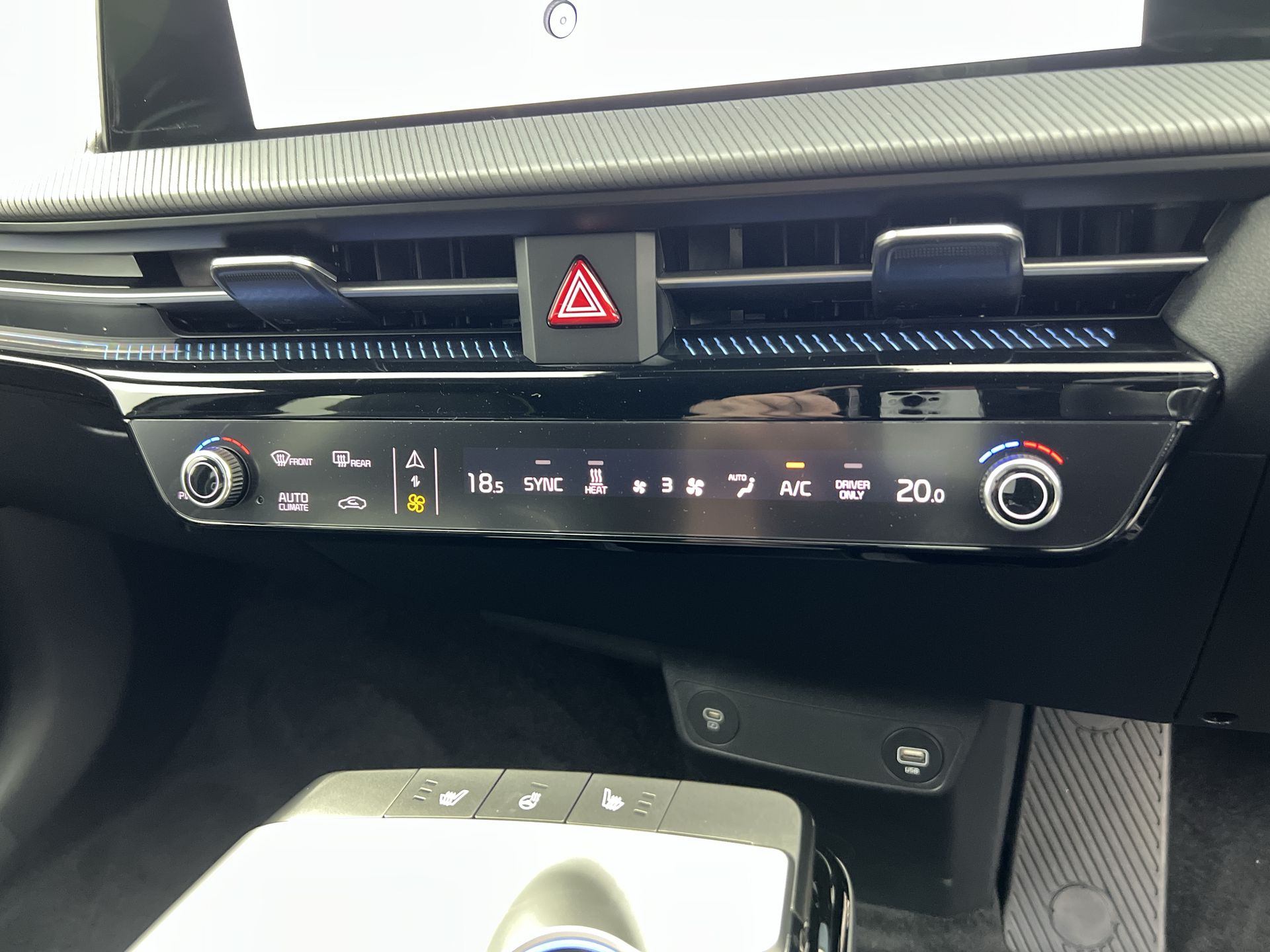 77.4KWH AWD