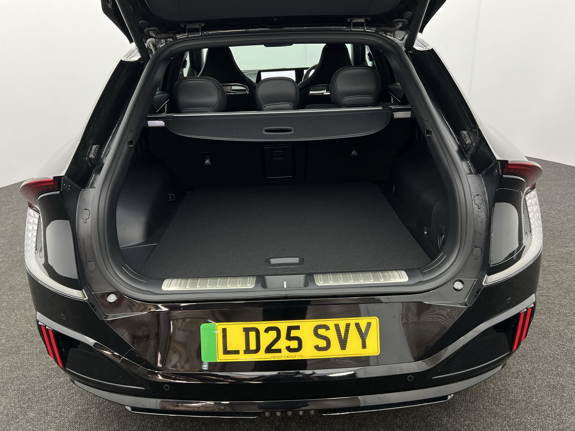 77.4KWH AWD