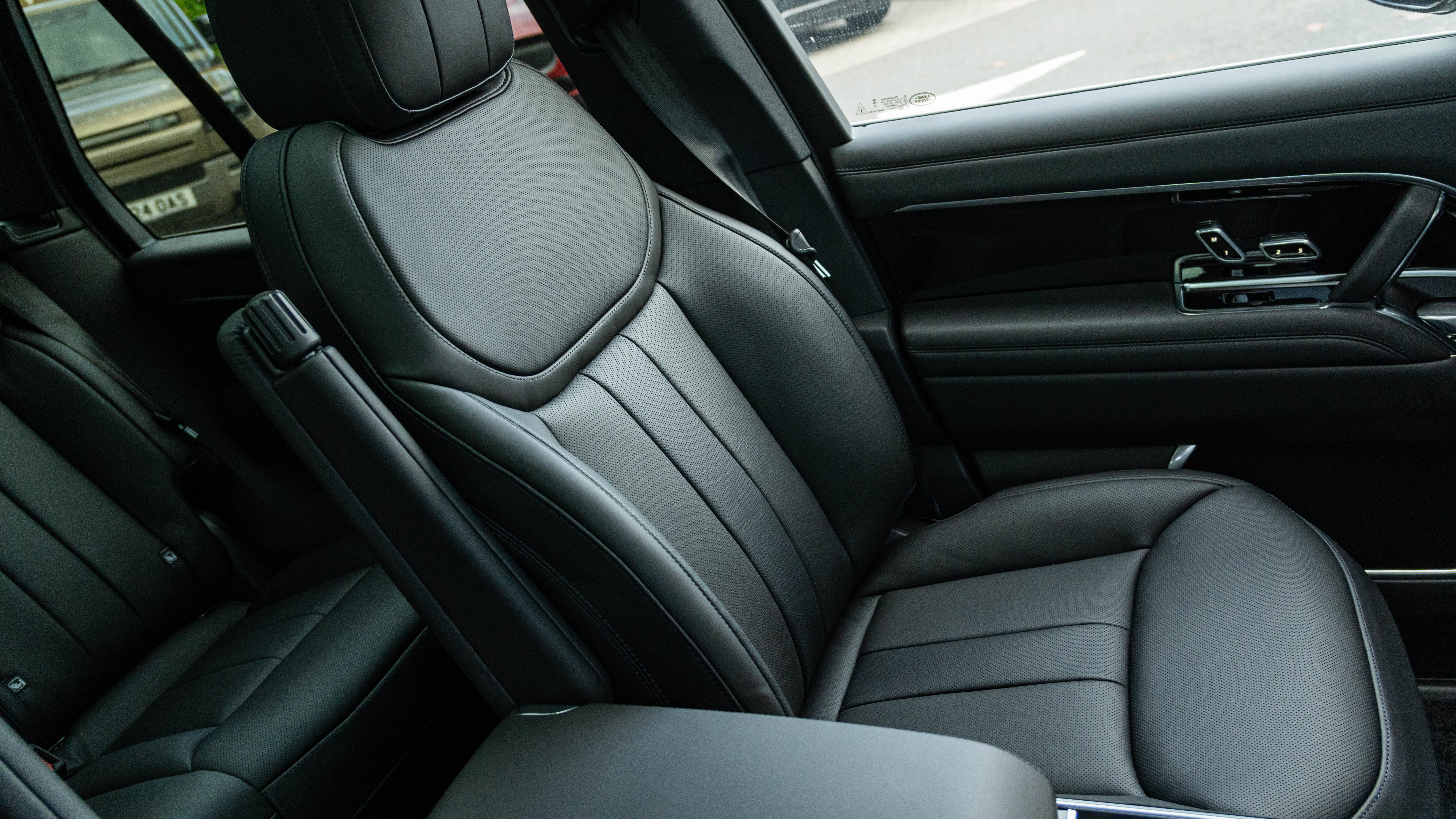 RANGE ROVER 3.0 D350 HSE 4DR AUTO ESTATE