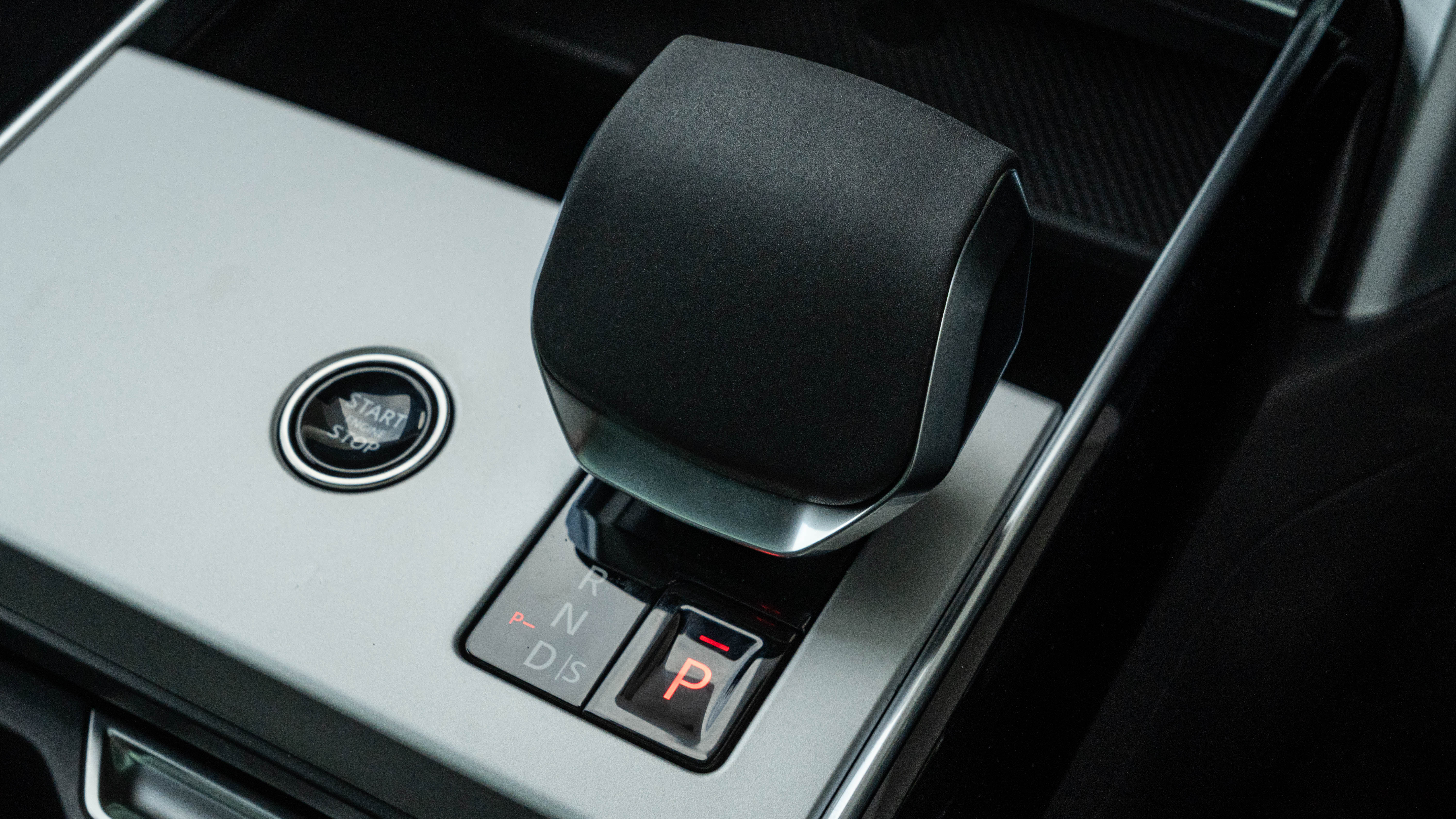 RANGE ROVER 3.0 D350 HSE 4DR AUTO ESTATE