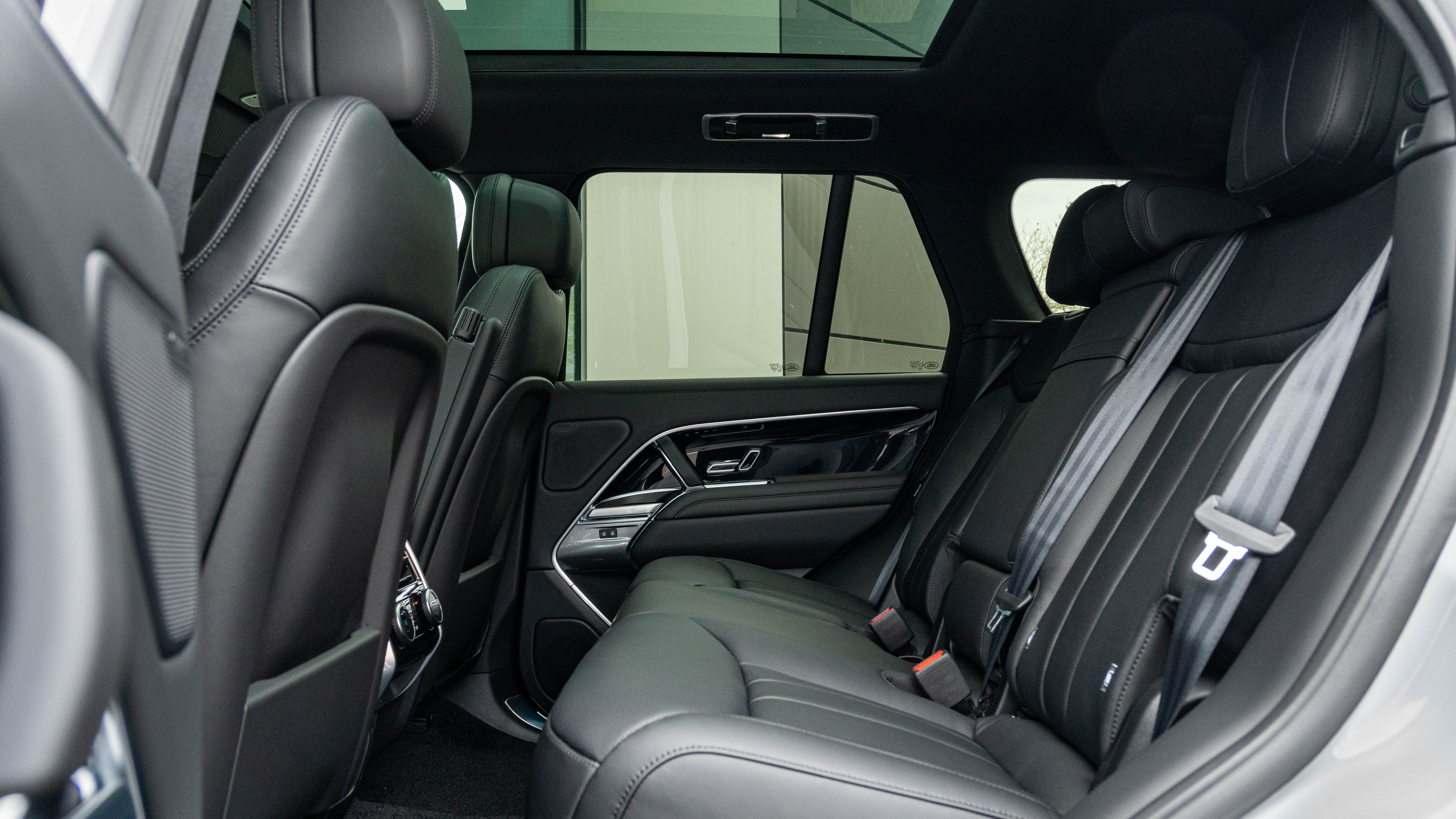 RANGE ROVER 3.0 D350 HSE 4DR AUTO ESTATE