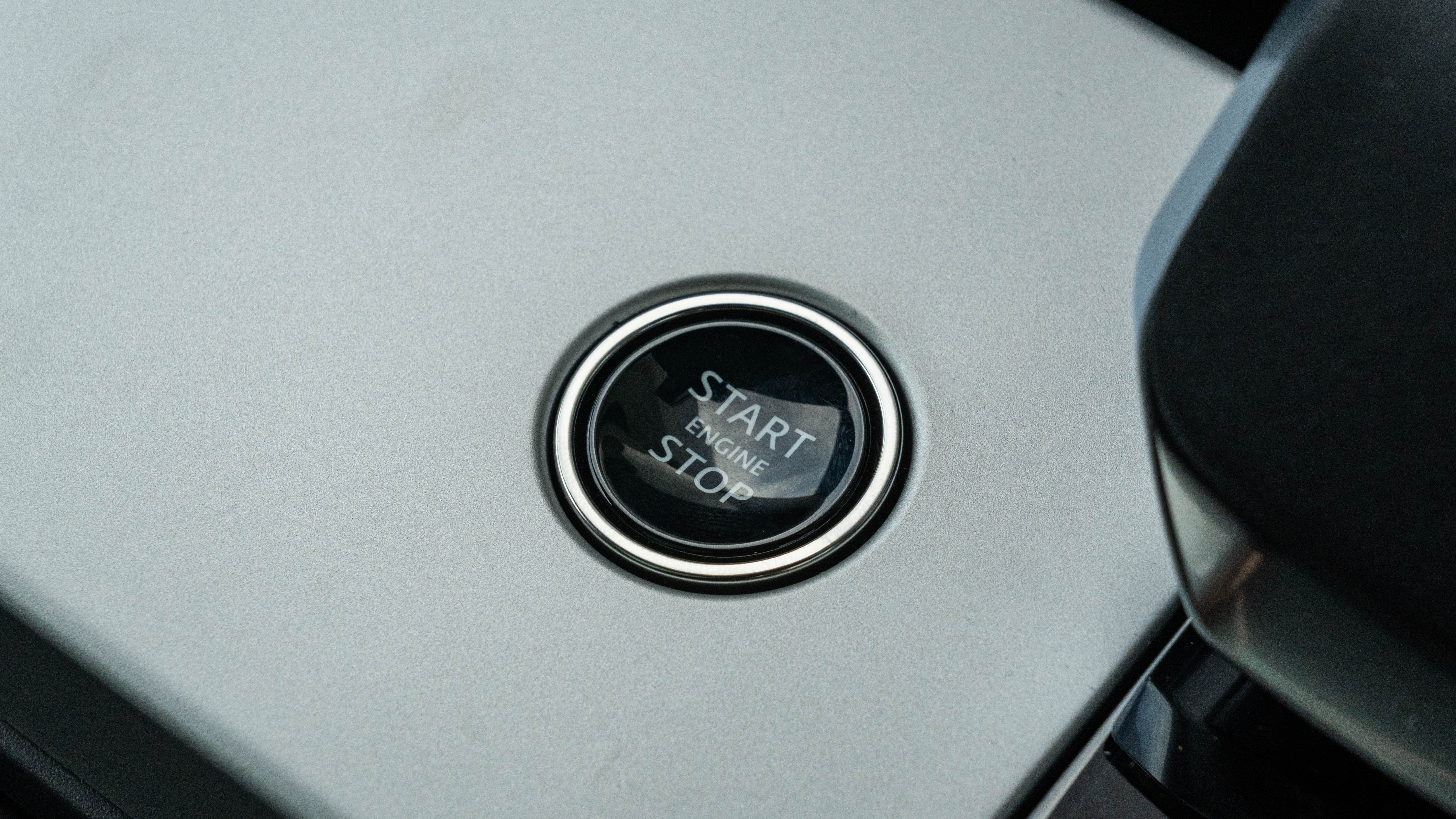 RANGE ROVER 3.0 D350 HSE 4DR AUTO ESTATE