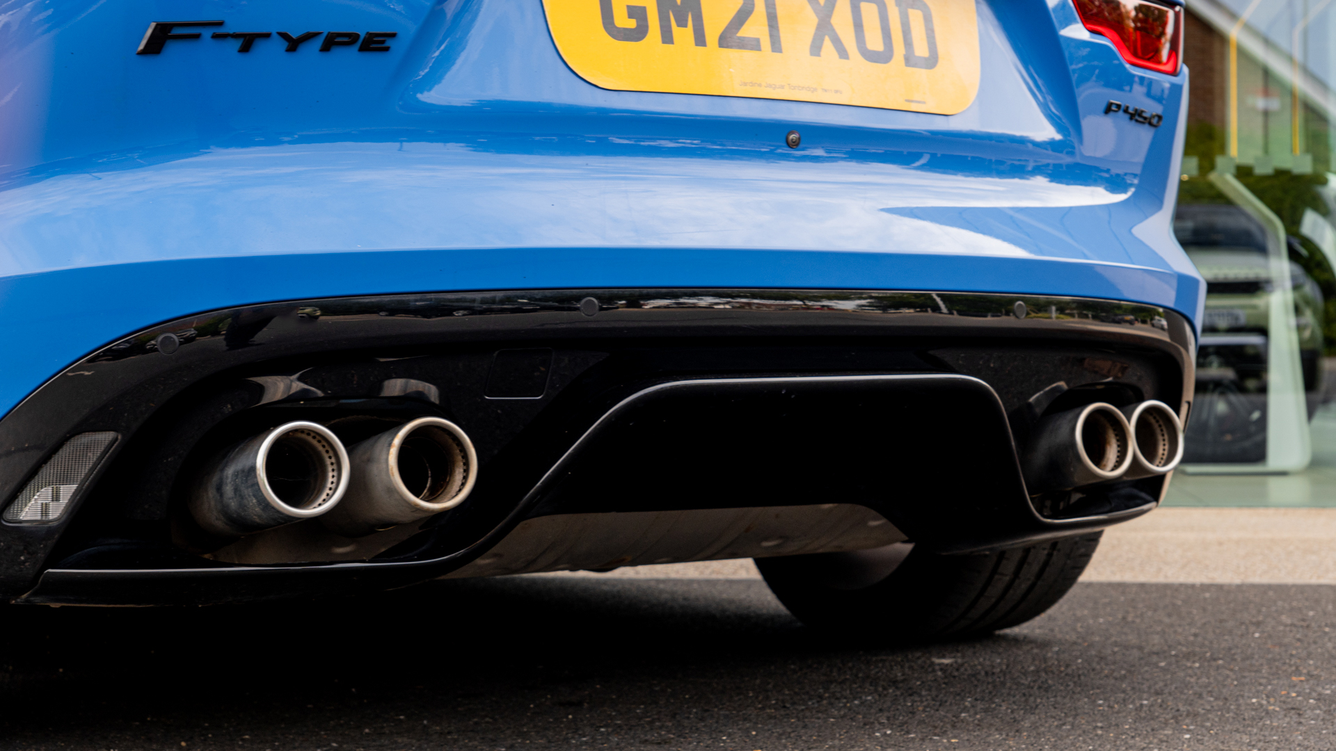P450 SUPERCHARGED V8