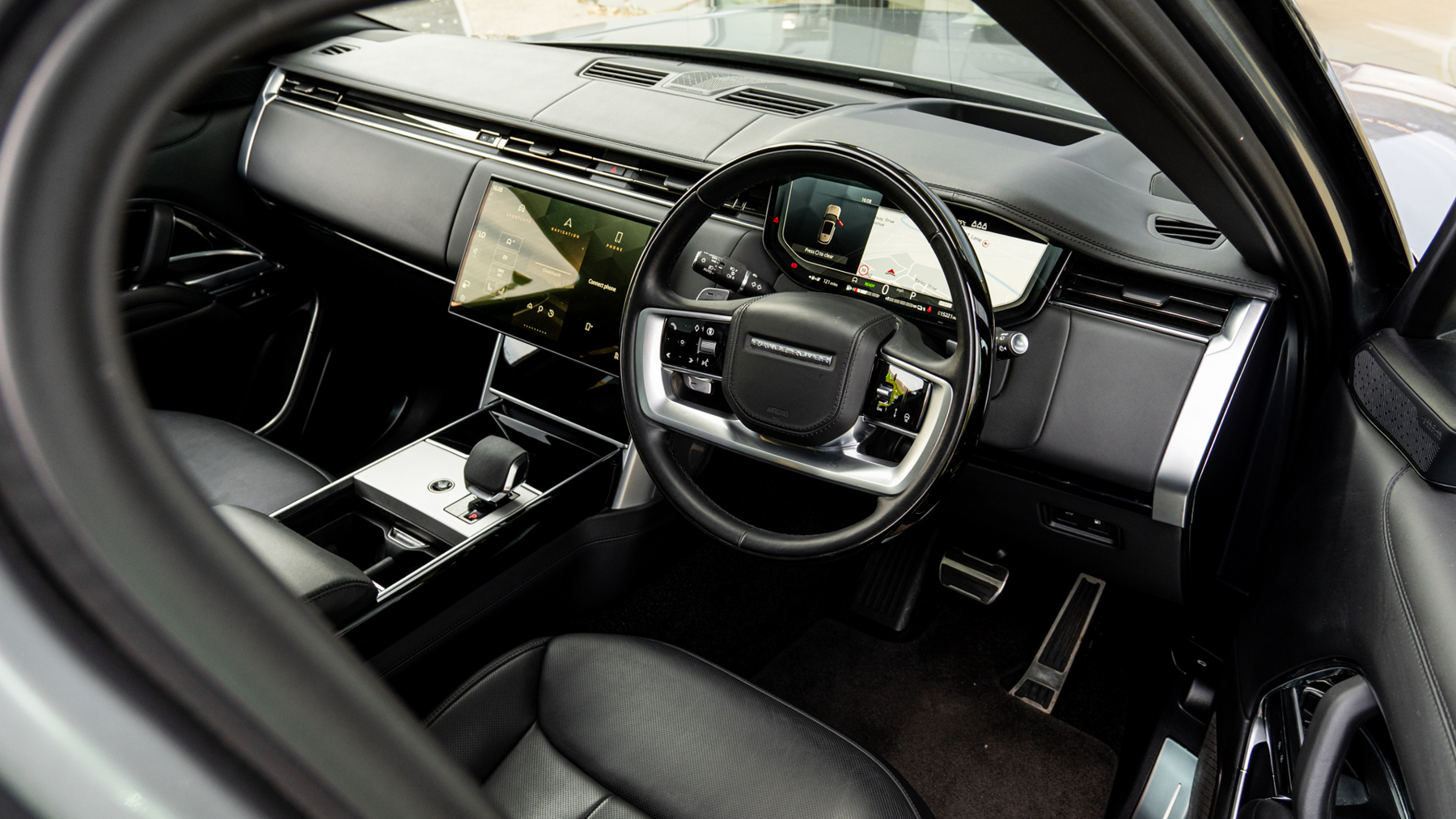 Land Rover RANGE ROVER, SUV, Eiger Grey .
