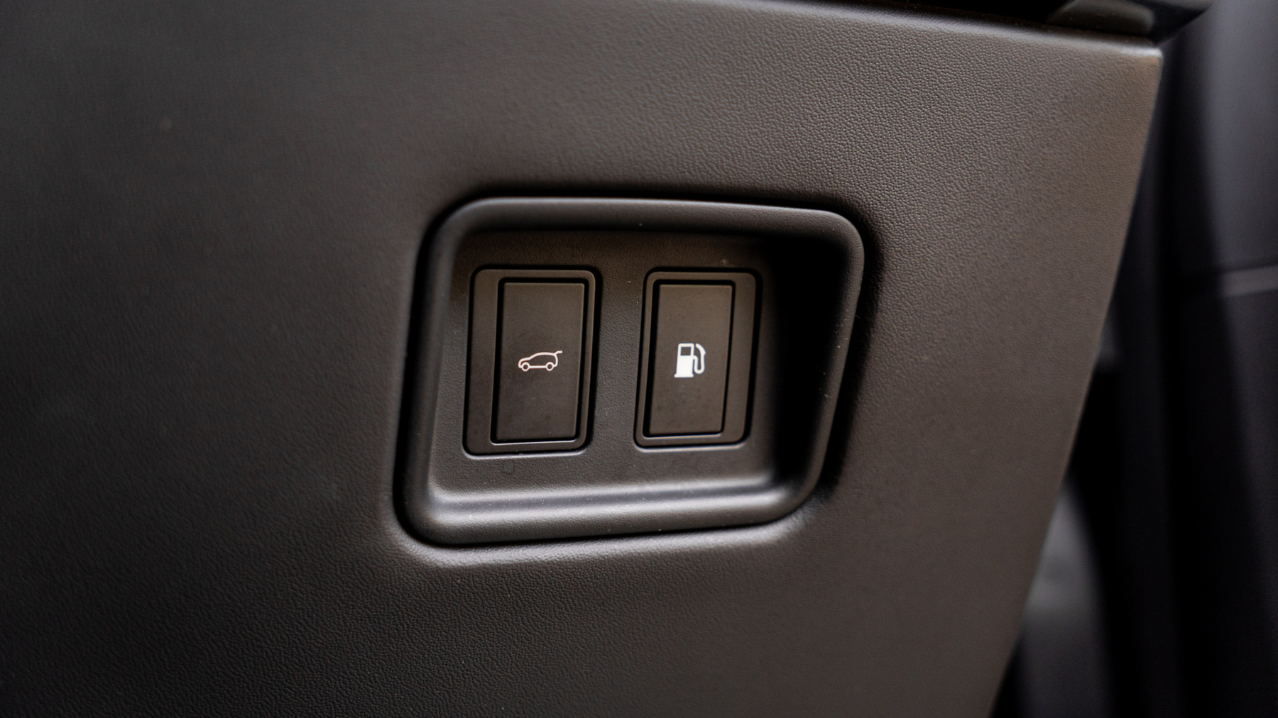 Land Rover RANGE ROVER, SUV, Eiger Grey .