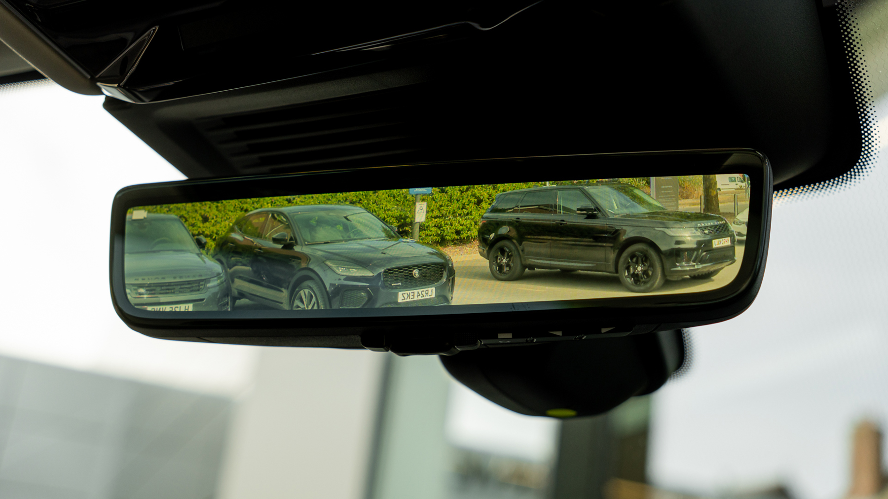 Land Rover RANGE ROVER, SUV, Eiger Grey .