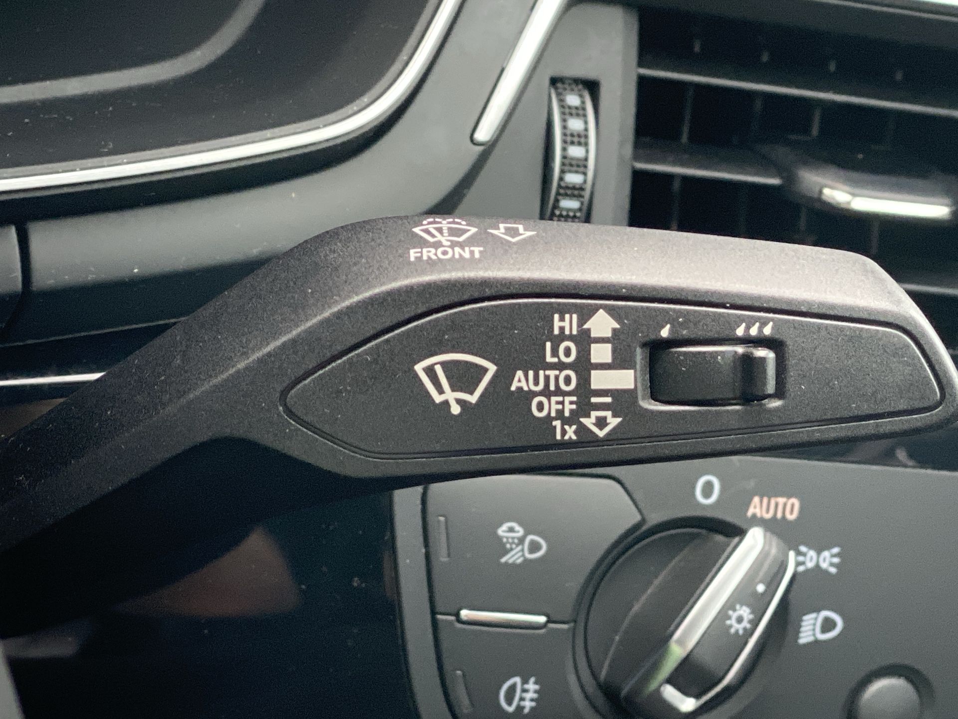 40 TFSI S TRONIC