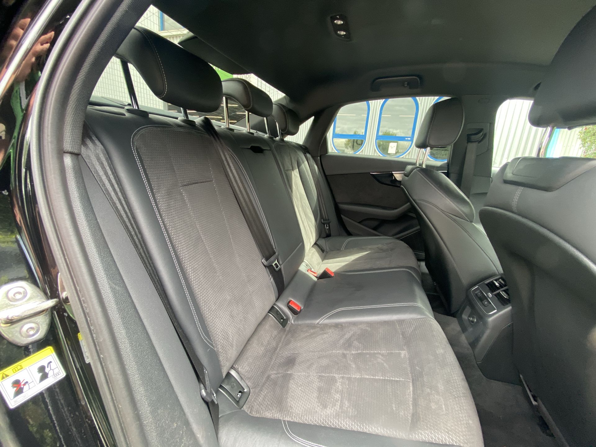 40 TFSI S TRONIC