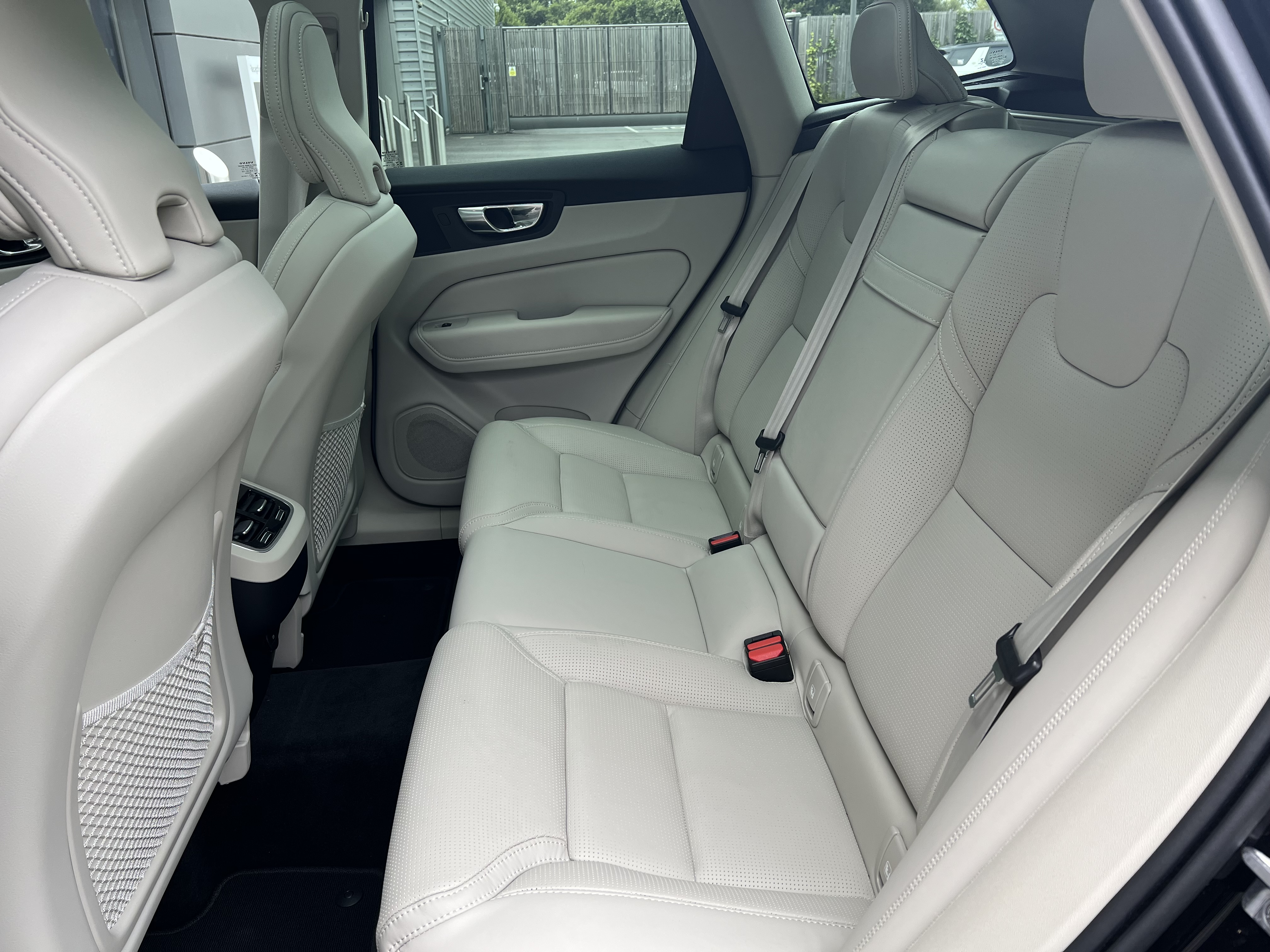 B4D AWD GEARTRONIC