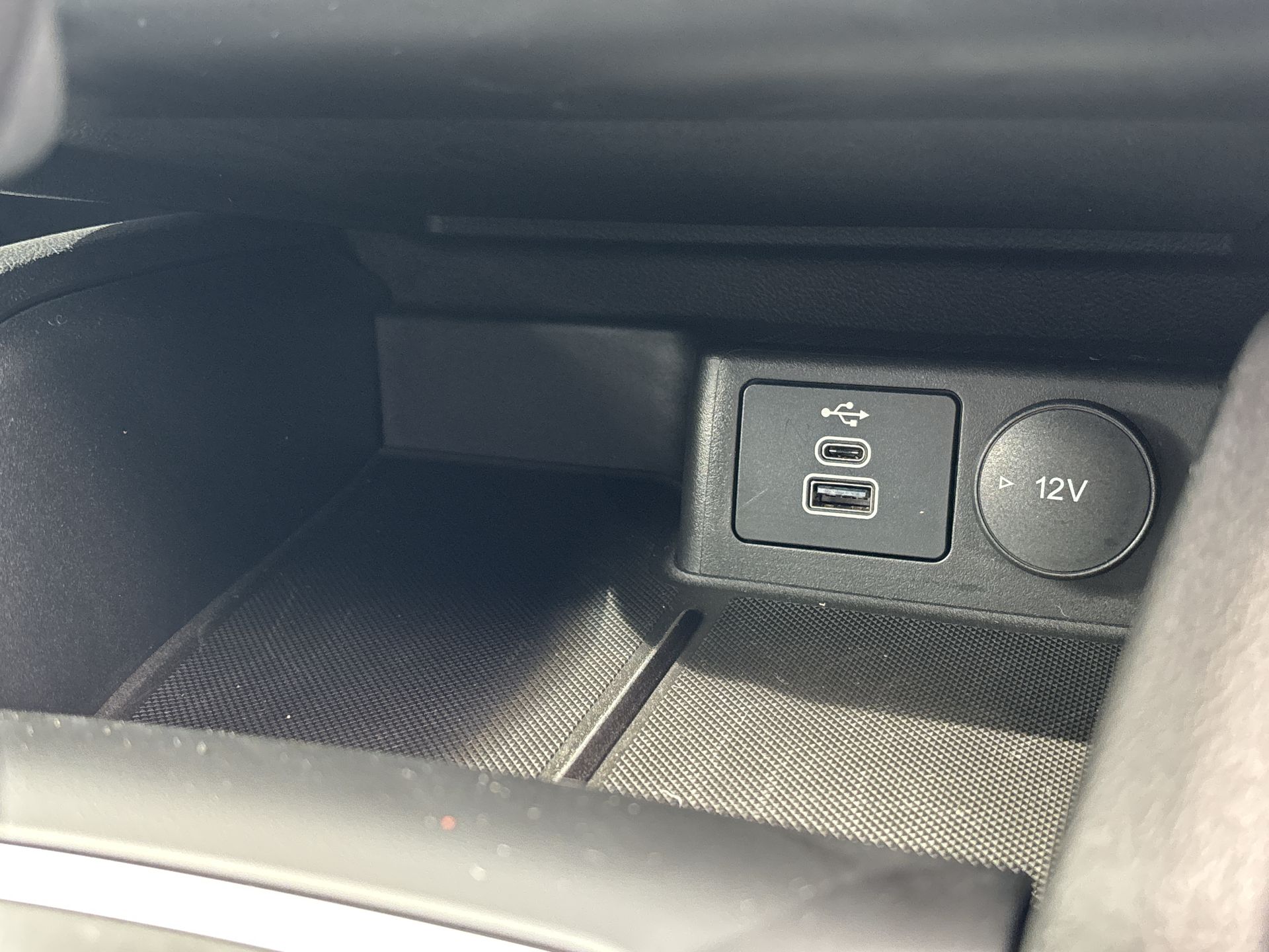 ECOBOOST HYBRID MHEV 155