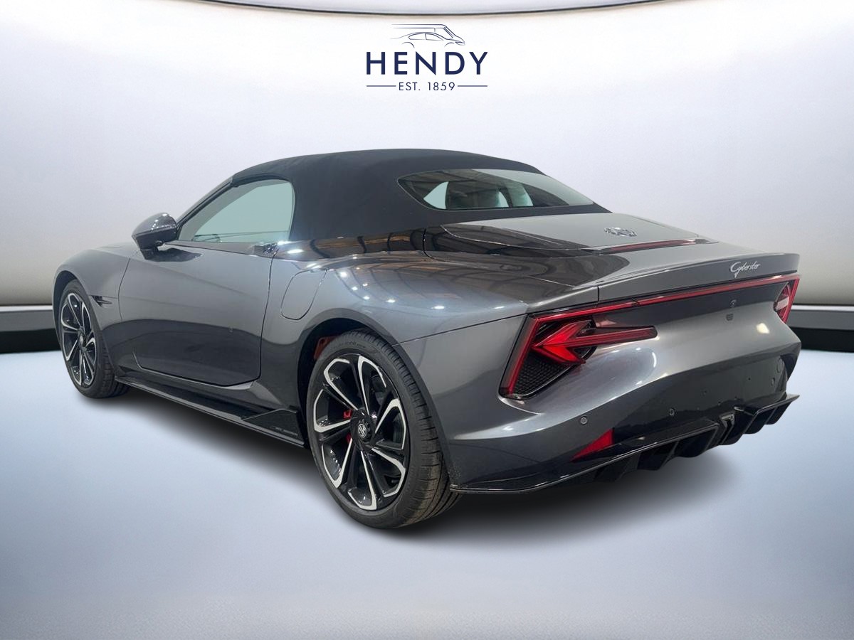 DUAL MOTOR 77 KWH AWD