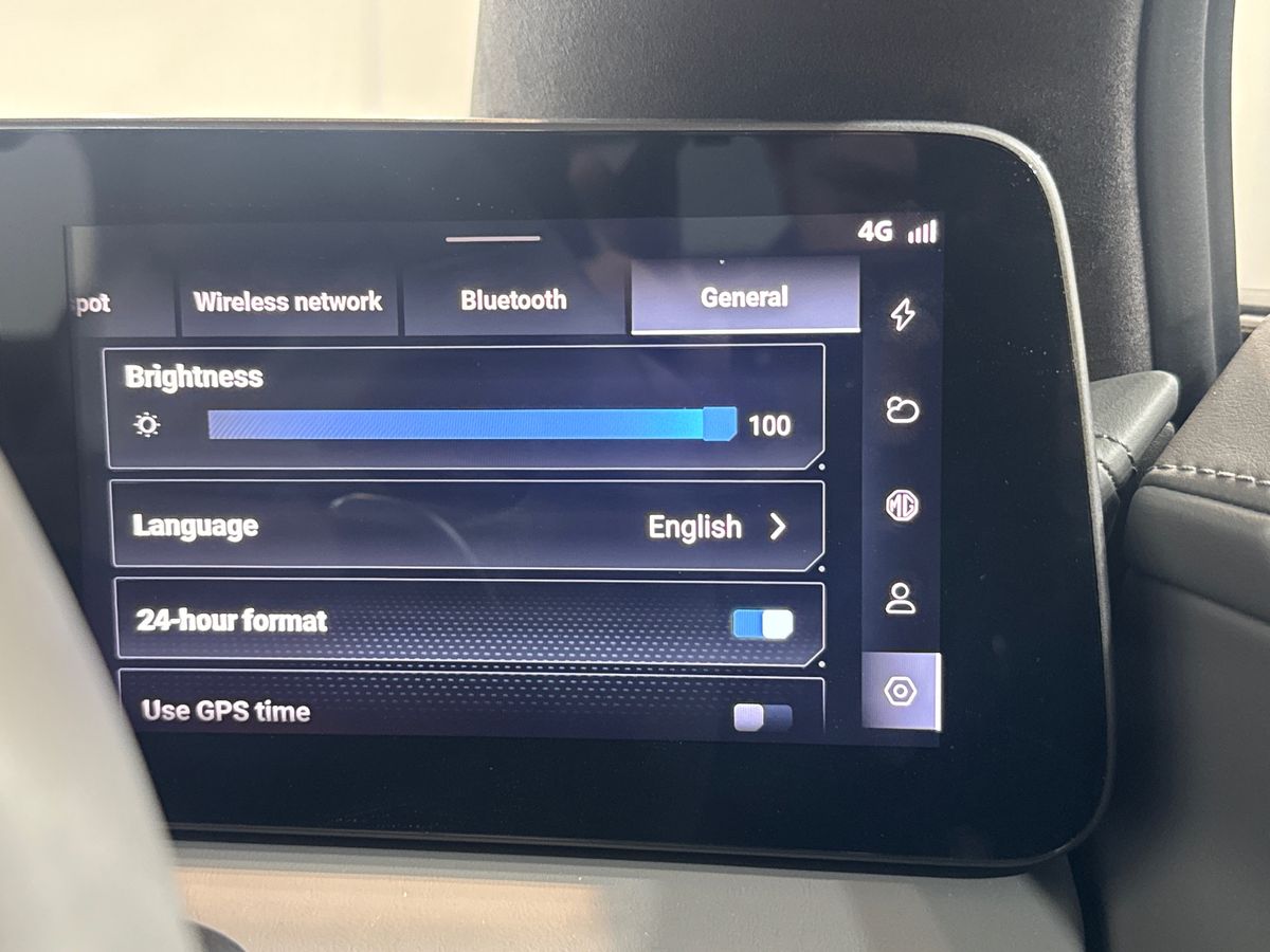 DUAL MOTOR 77 KWH AWD