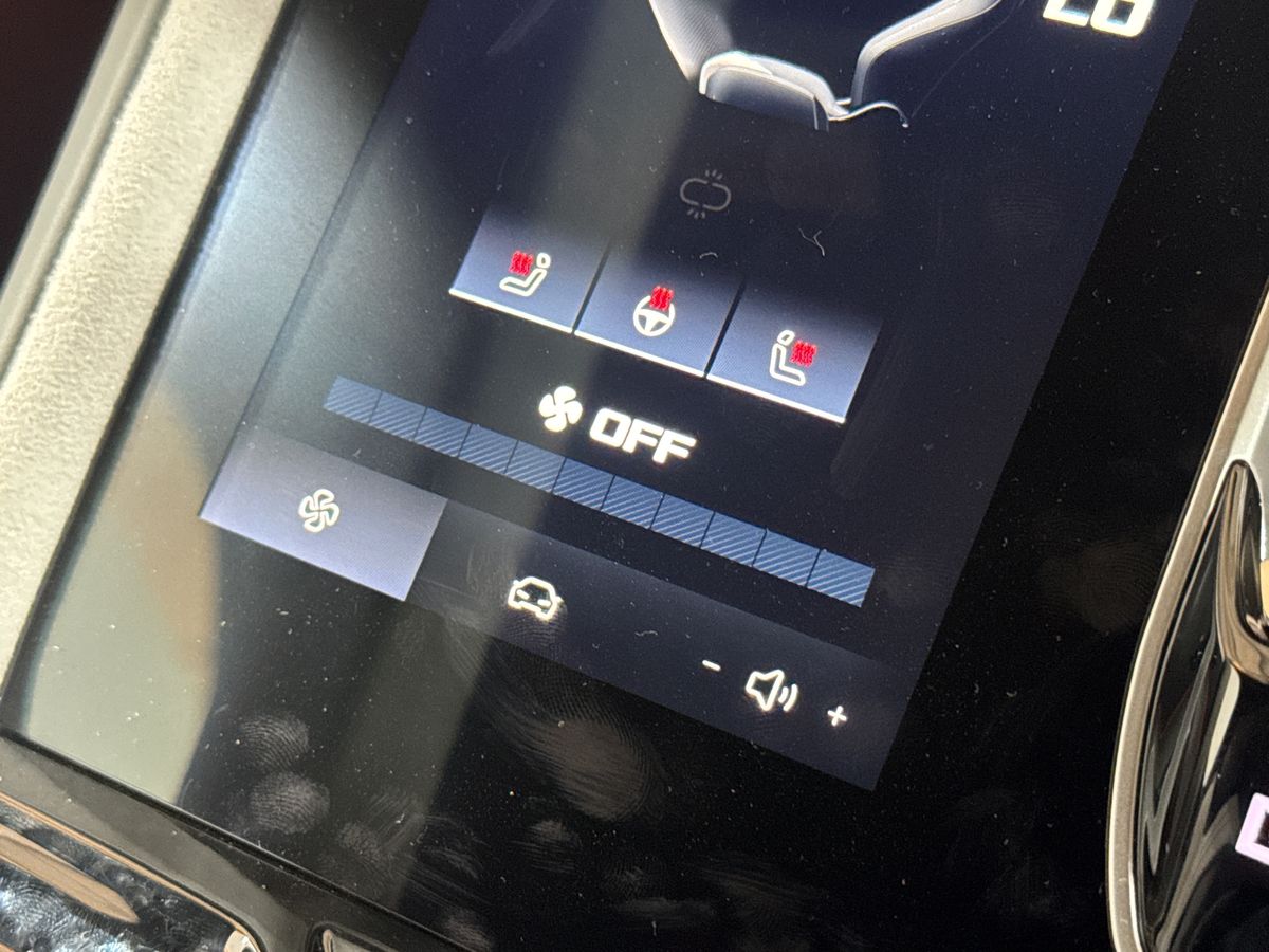 DUAL MOTOR 77 KWH AWD