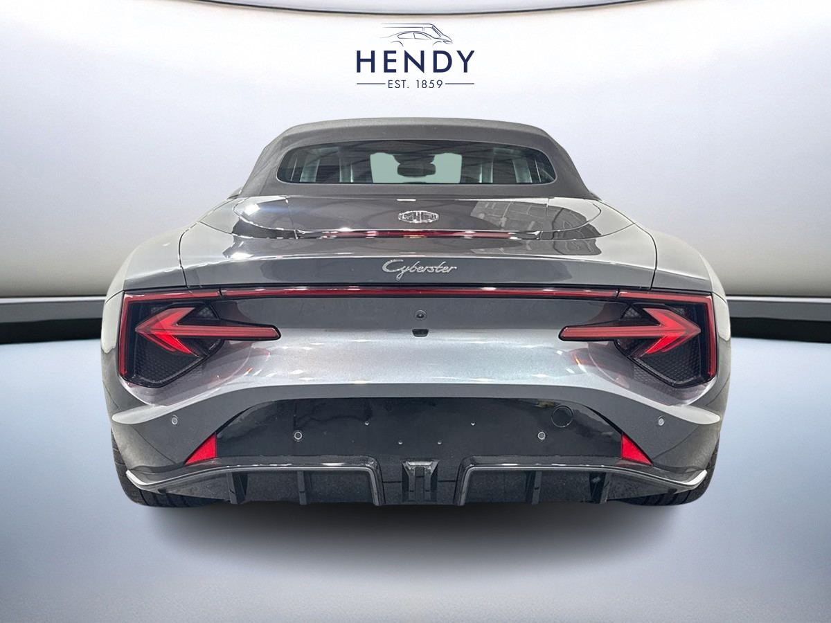 DUAL MOTOR 77 KWH AWD