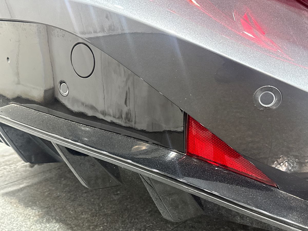 DUAL MOTOR 77 KWH AWD