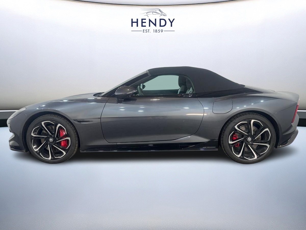 DUAL MOTOR 77 KWH AWD