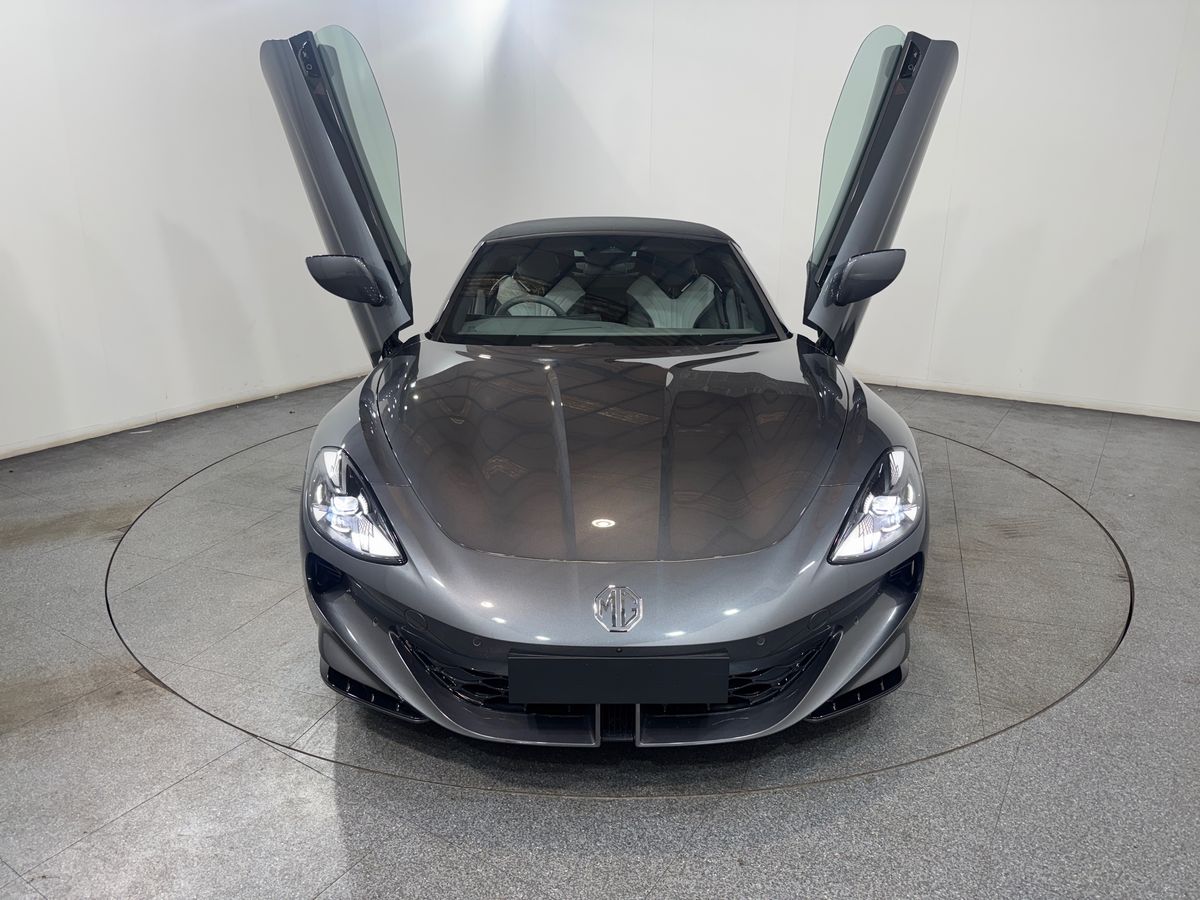 DUAL MOTOR 77 KWH AWD