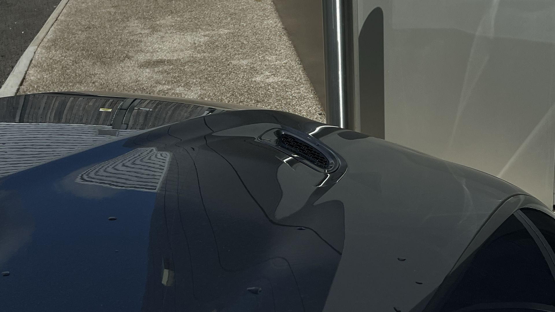 P300