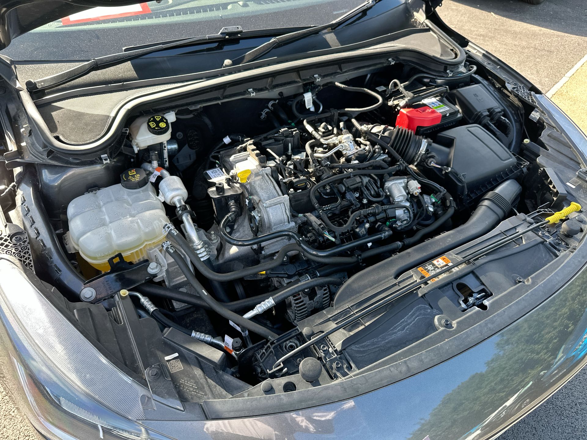 ECOBOOST HYBRID MHEV 155