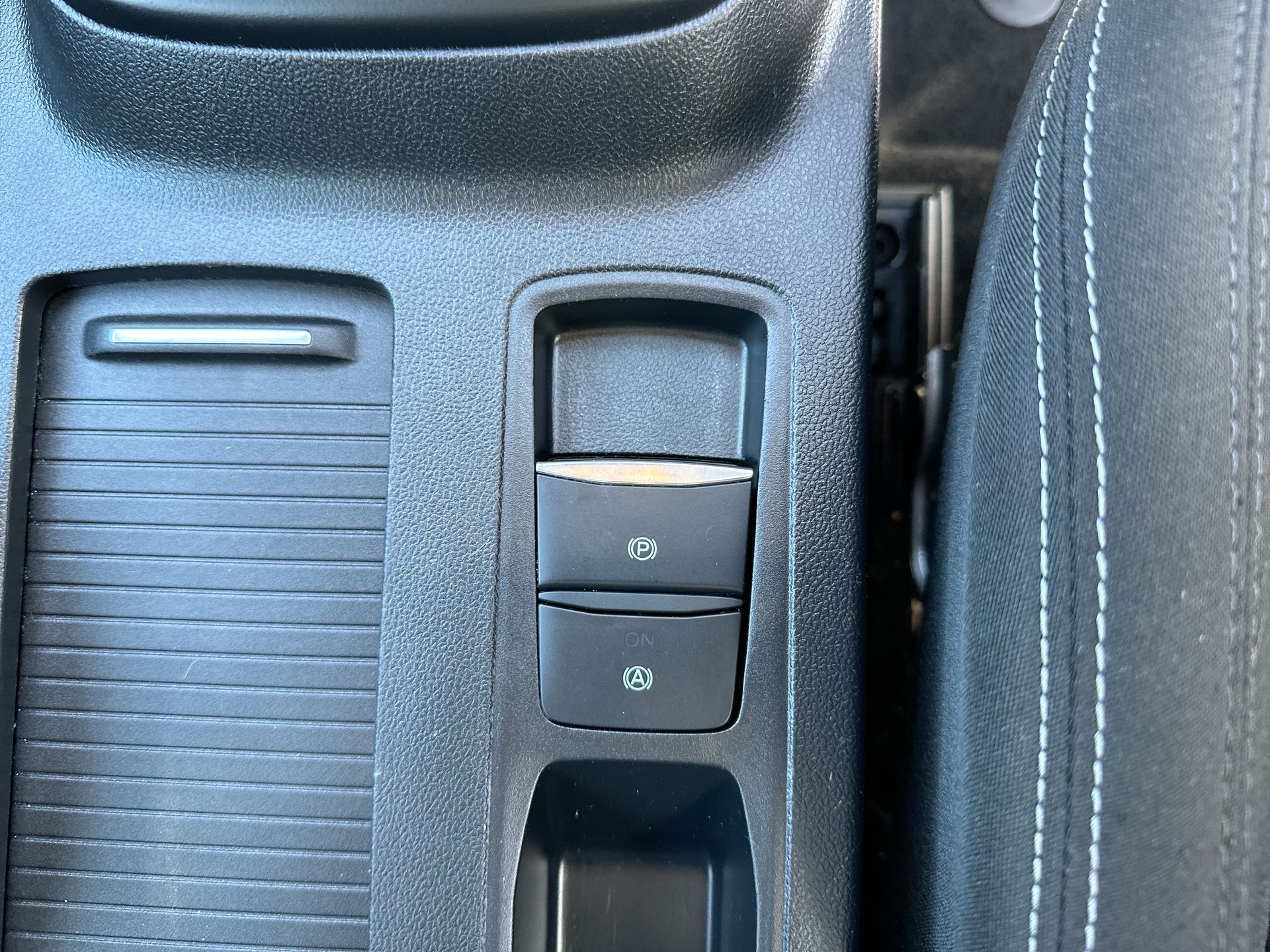 ECOBOOST HYBRID MHEV 155