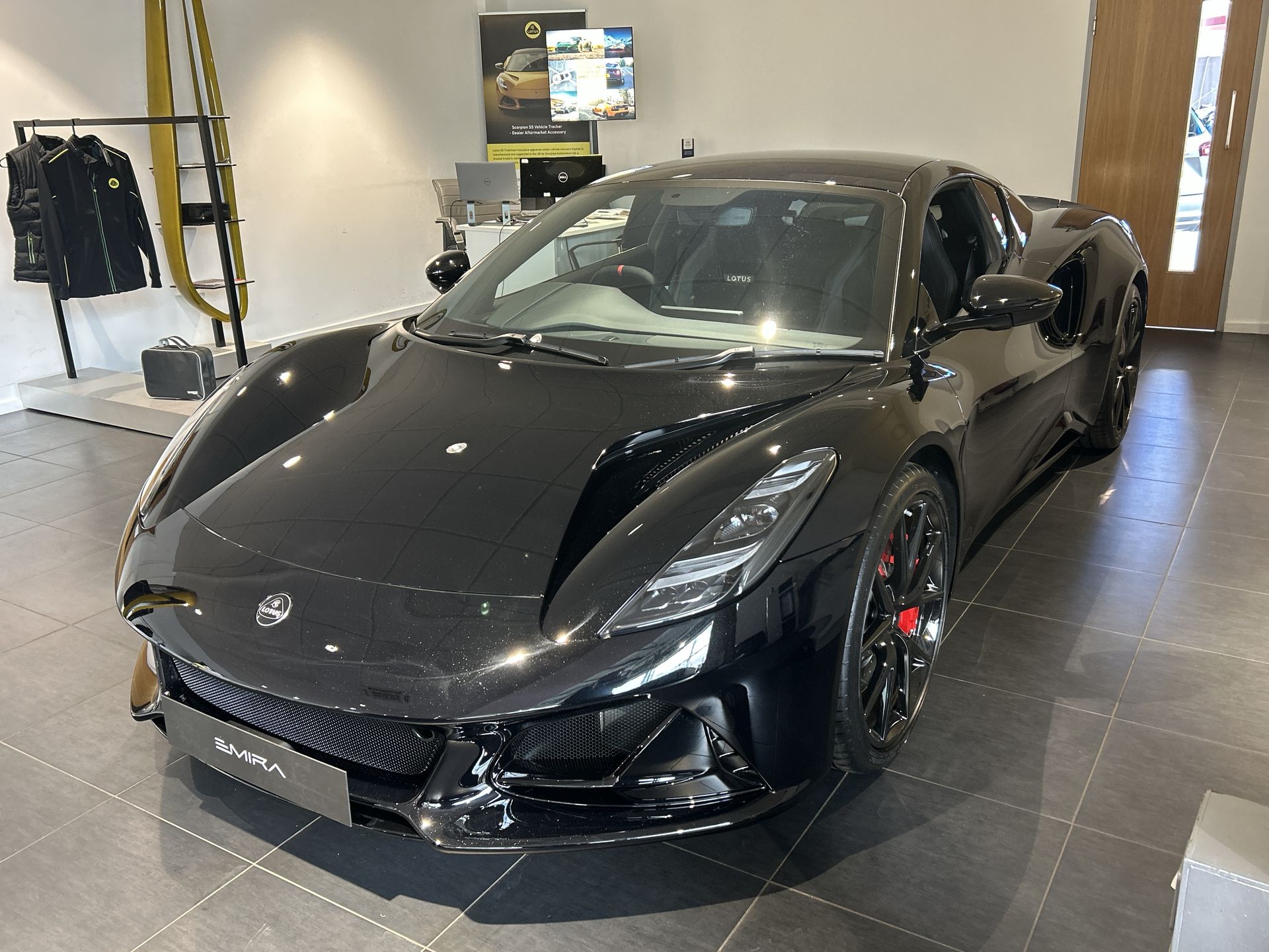 EMIRA 2.0 TURBO SE 2DR DCT COUPE