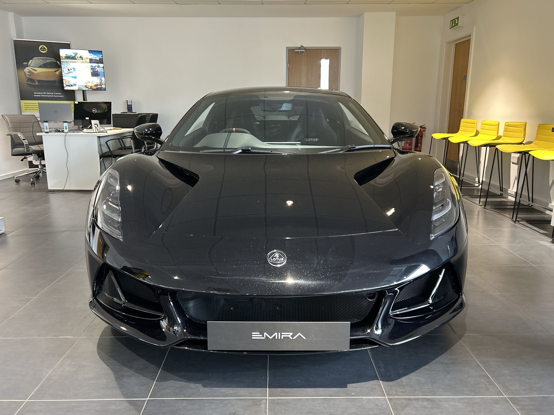 EMIRA 2.0 TURBO SE 2DR DCT COUPE