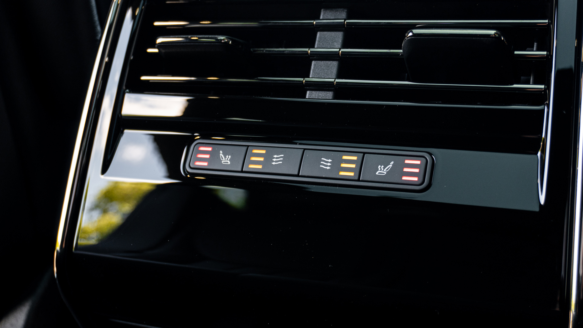 RANGE ROVER SPORT 3.0 D300 DYNAMIC SE 5DR AUTO ESTATE