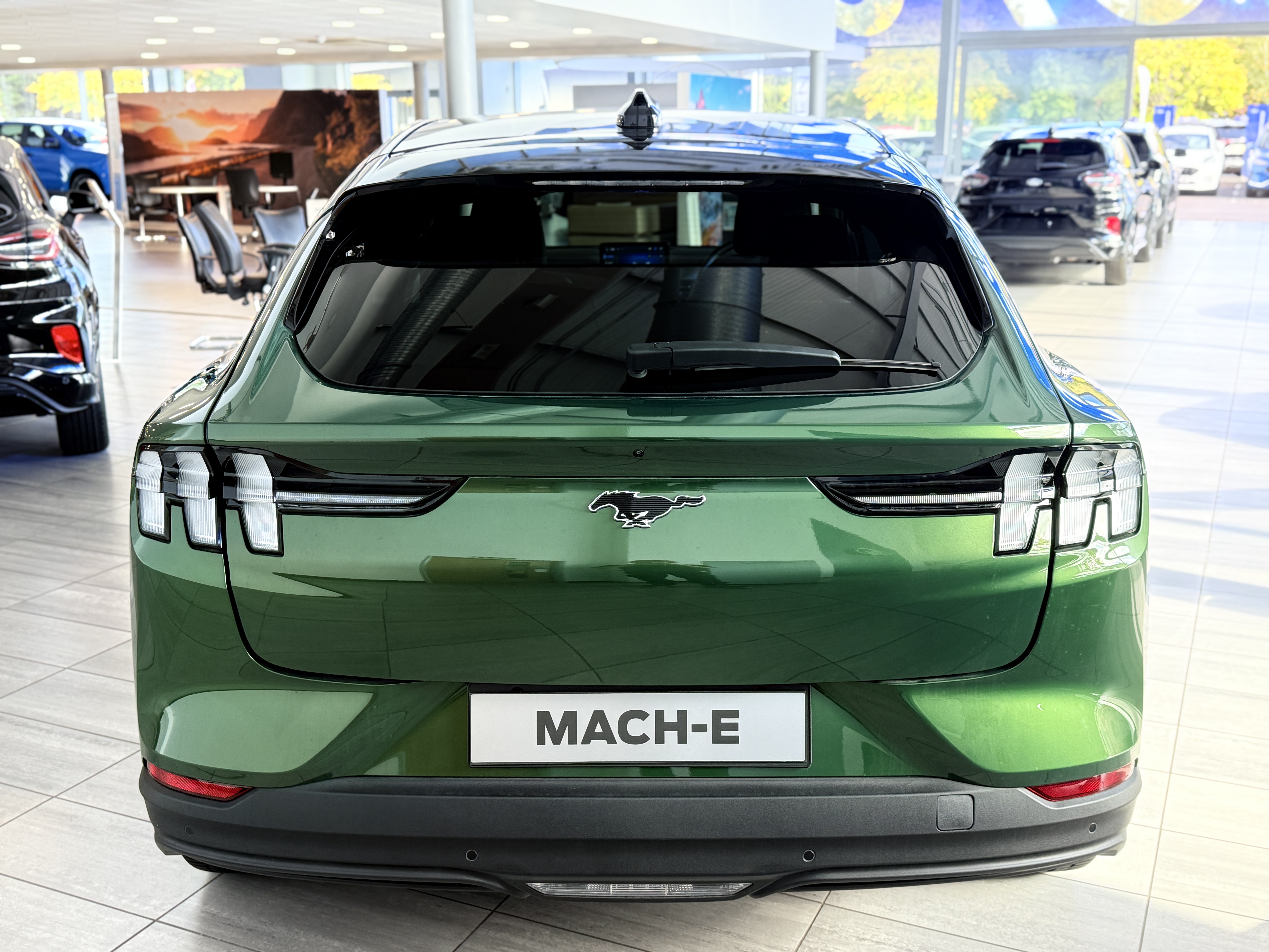 FORD MUSTANG MACH-E 258KW EXTENDED RANGE 88KWH AWD 5DR AUTO
