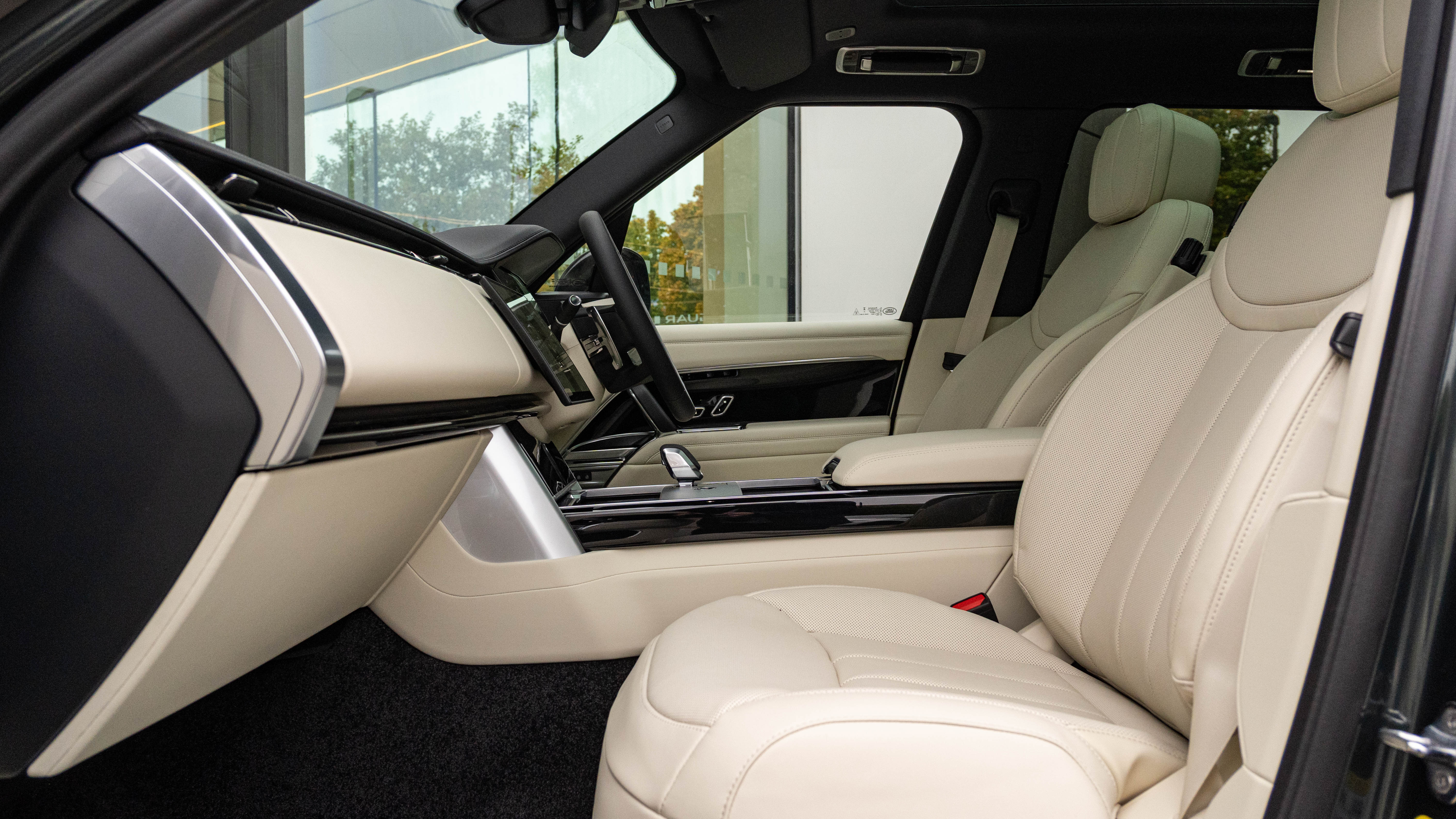 RANGE ROVER 3.0 D350 SE 4DR AUTO ESTATE