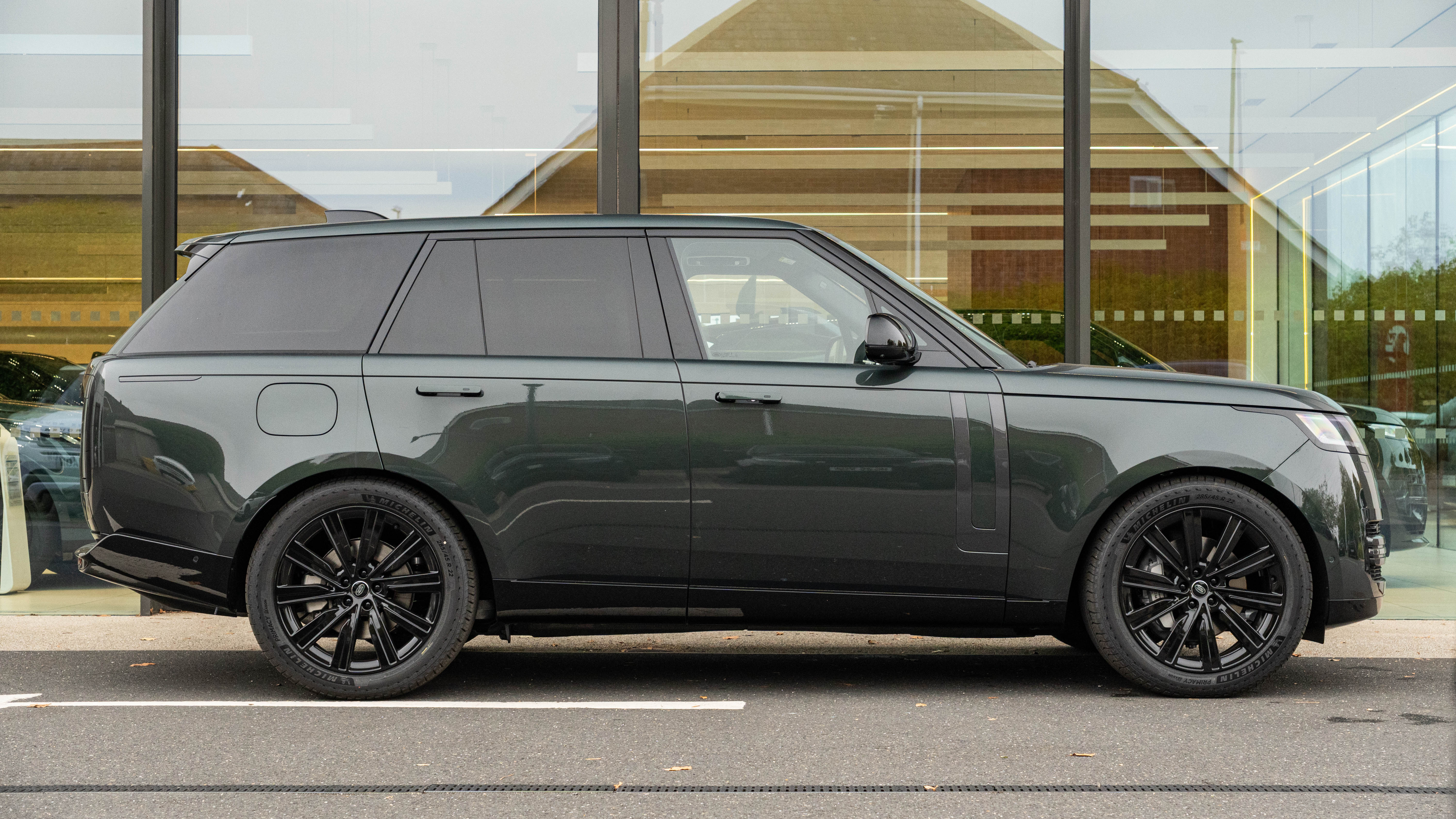 RANGE ROVER 3.0 D350 SE 4DR AUTO ESTATE